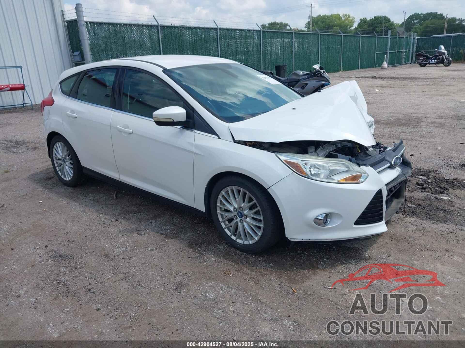 FORD FOCUS 2012 - 1FAHP3M22CL475458