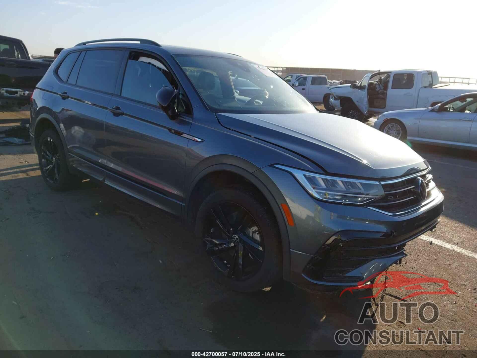 VOLKSWAGEN TIGUAN 2023 - 3VVCB7AX5PM002380