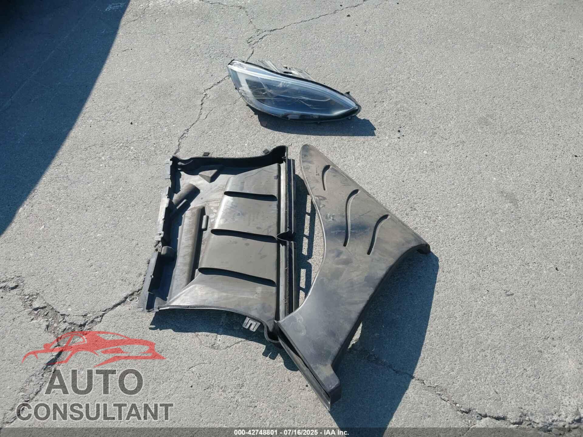 TESLA MODEL S 2018 - 5YJSA1E26JF249573