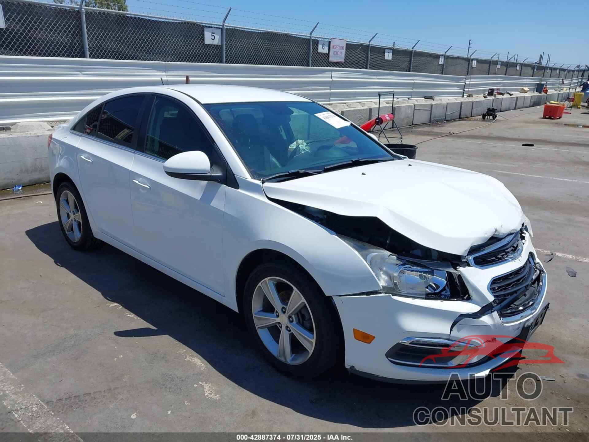 CHEVROLET CRUZE 2015 - 1G1PE5SB8F7174256