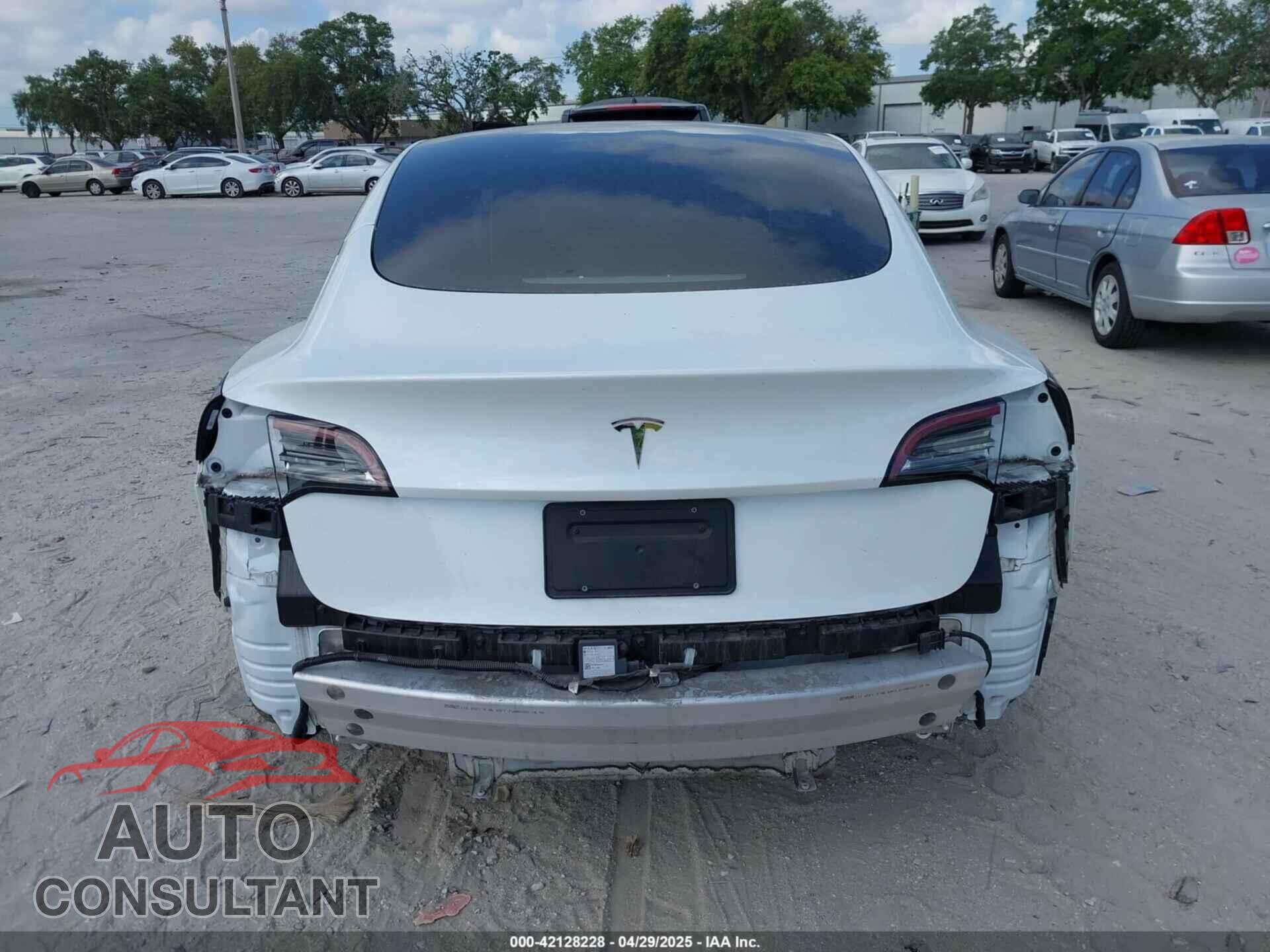 TESLA MODEL 3 2021 - 5YJ3E1EA6MF973154