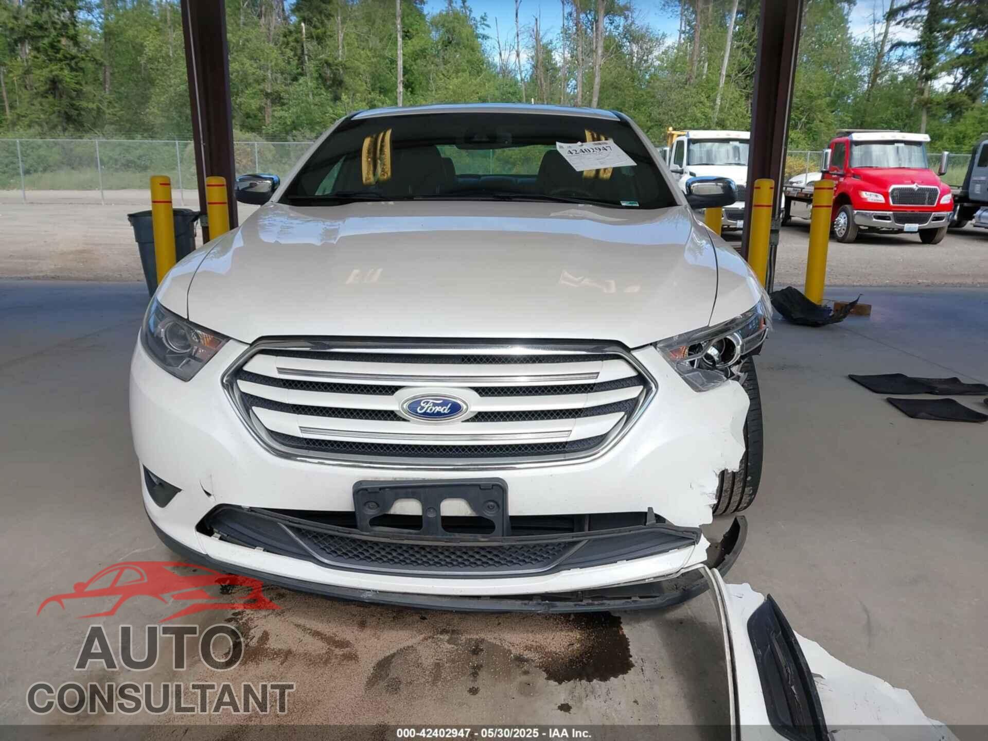 FORD TAURUS 2015 - 1FAHP2J81FG118224
