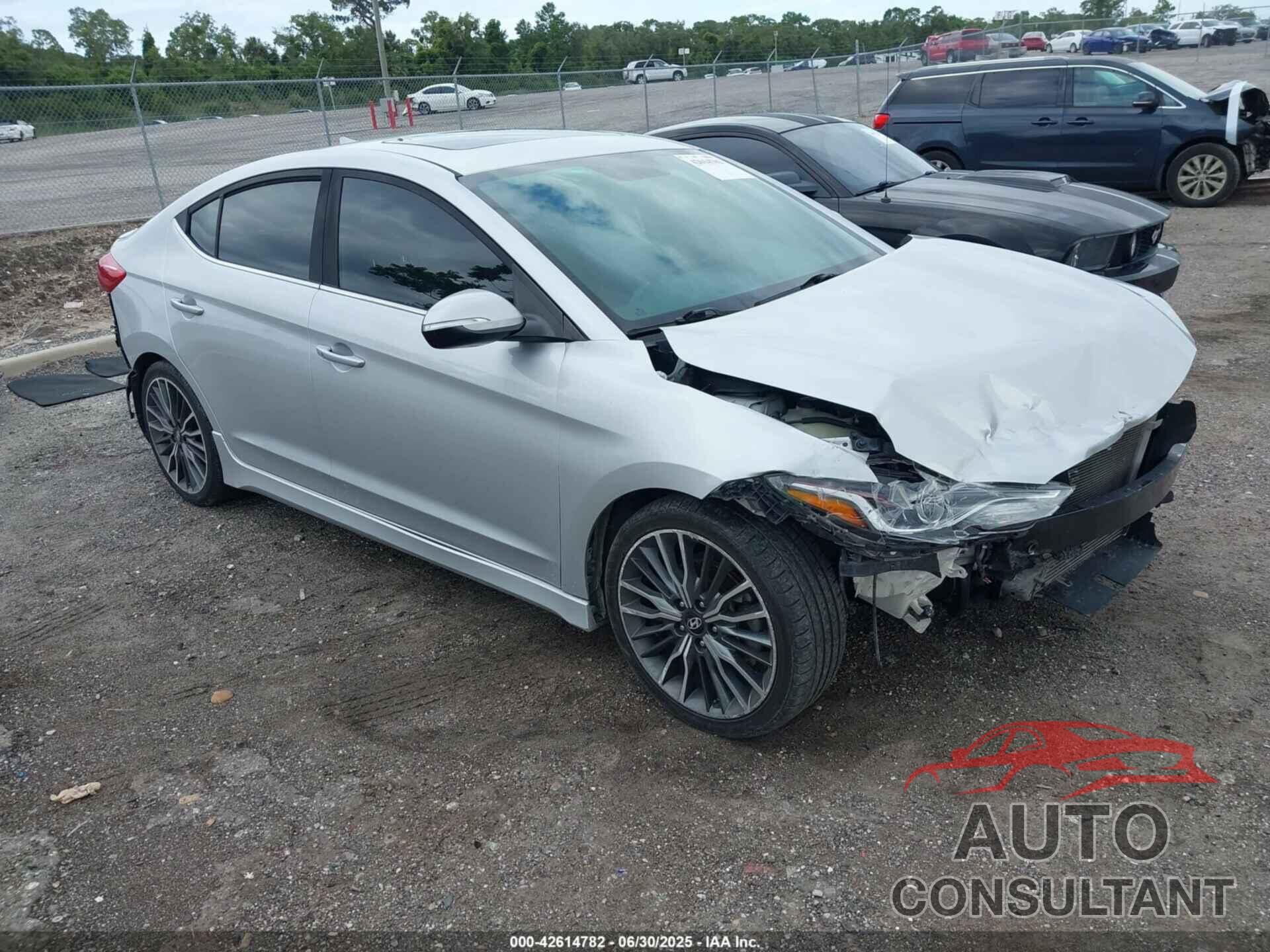 HYUNDAI ELANTRA 2018 - KMHD04LB2JU474012