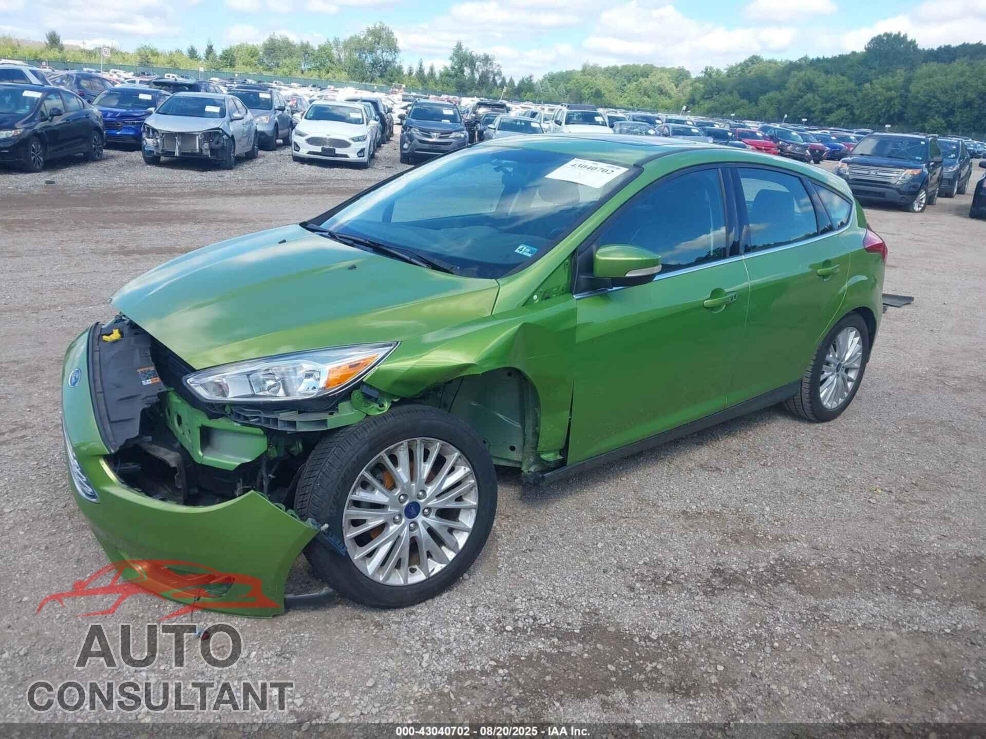 FORD FOCUS 2018 - 1FADP3N20JL294000