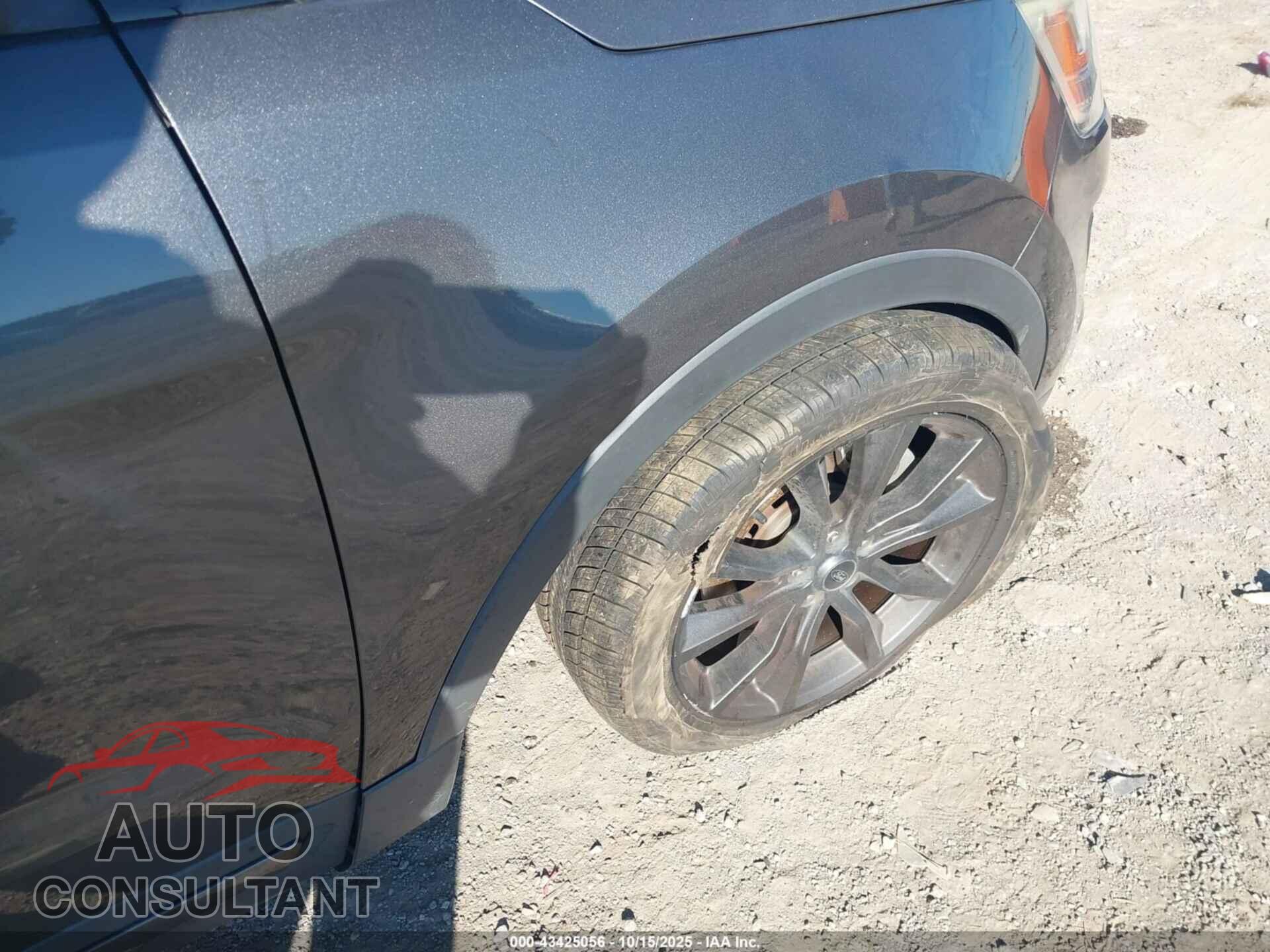 FORD EXPLORER 2017 - 1FM5K7D82HGA25330