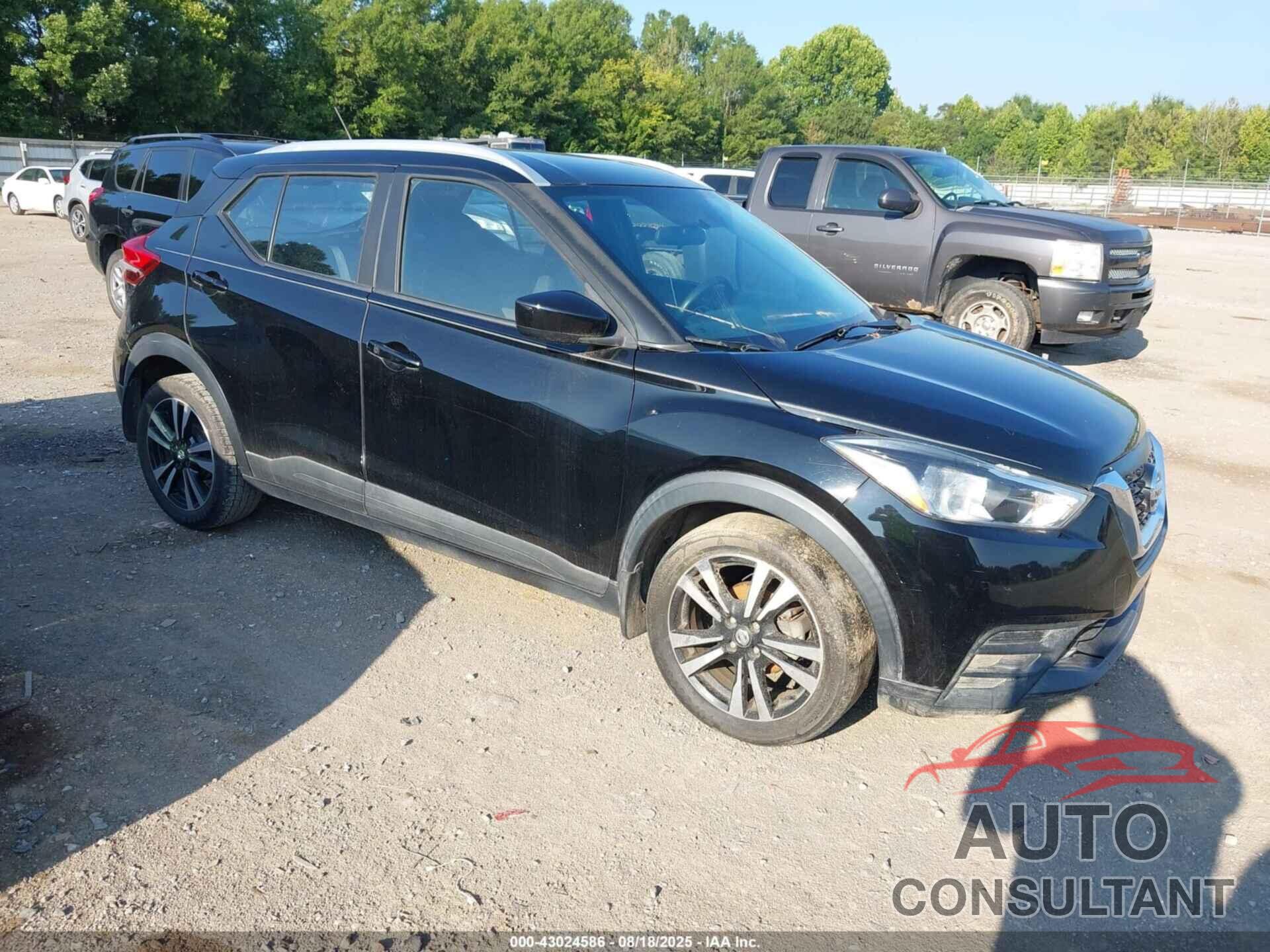 NISSAN KICKS 2018 - 3N1CP5CU2JL528358
