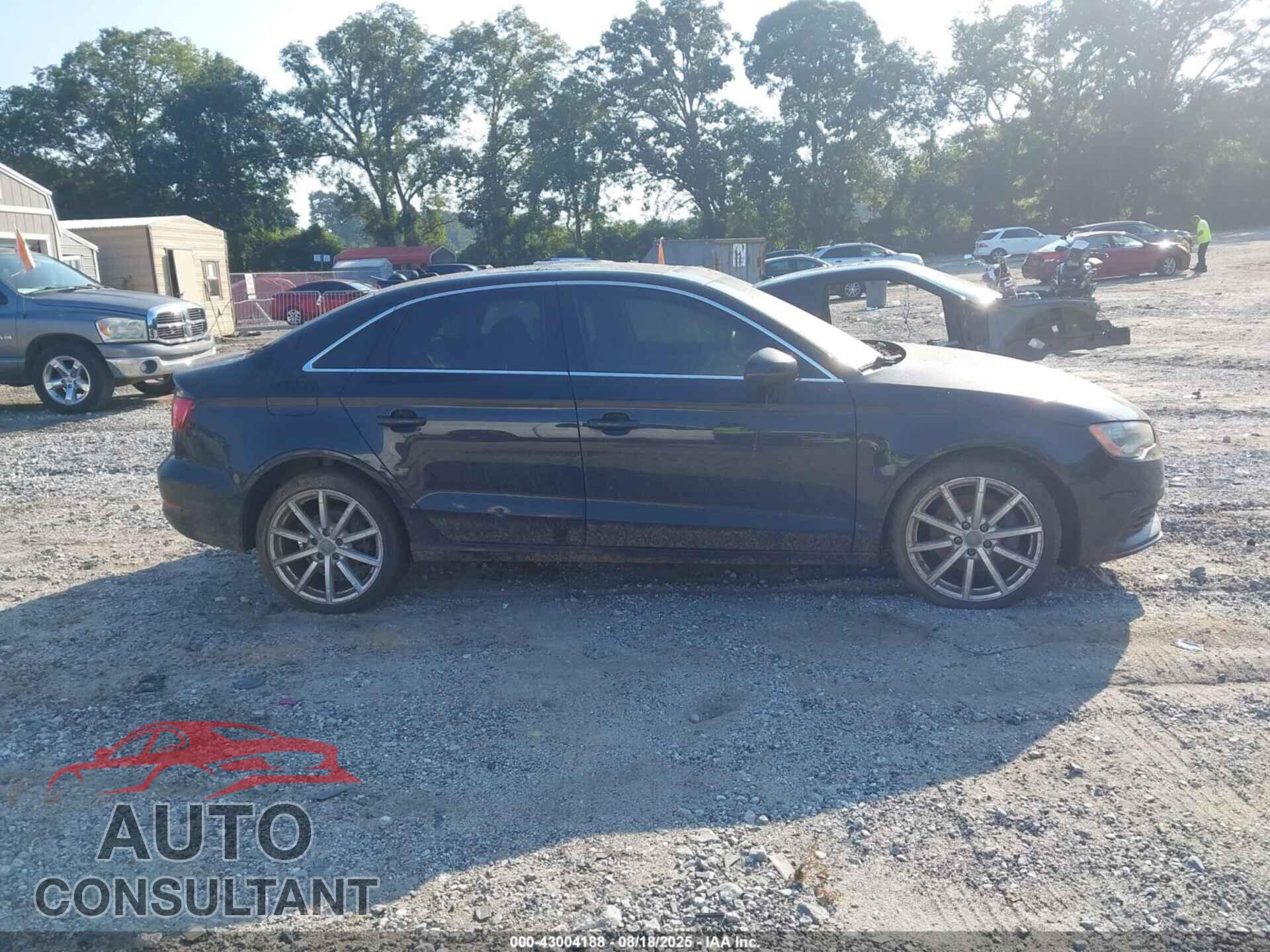 AUDI A3 2015 - WAUCCGFF7F1012168