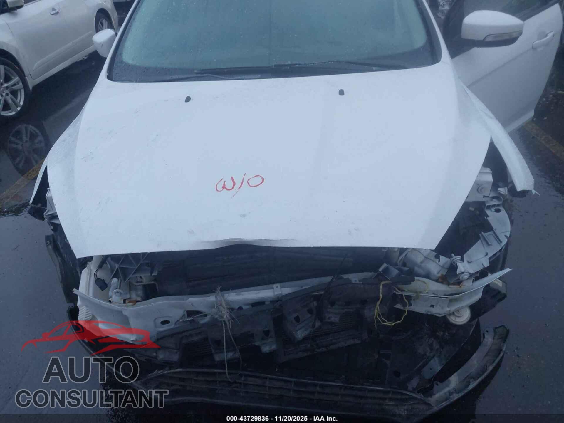 FORD FOCUS 2017 - 1FADP3F23HL319948