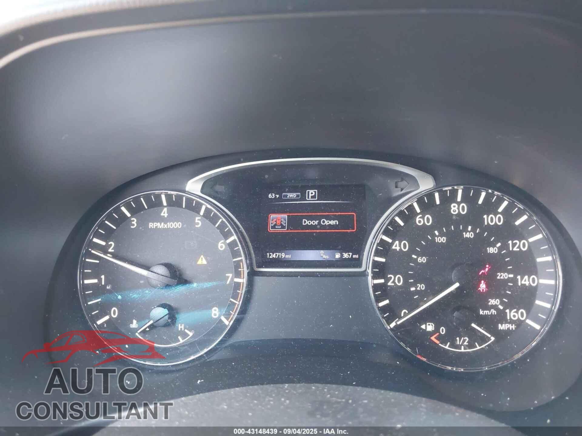 NISSAN PATHFINDER 2016 - 5N1AR2MM2GC668020