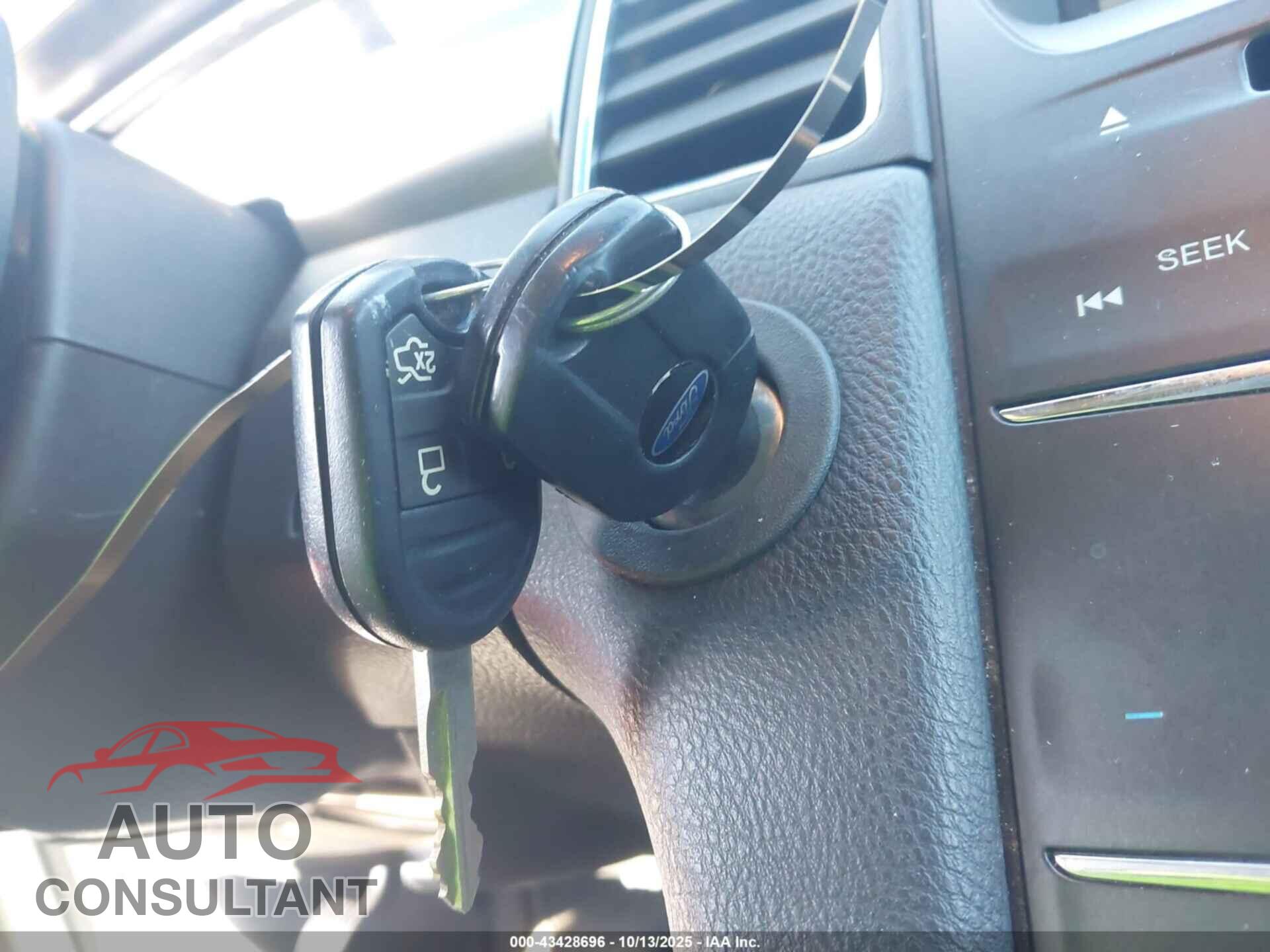 FORD TAURUS 2014 - 1FAHP2E88EG127043