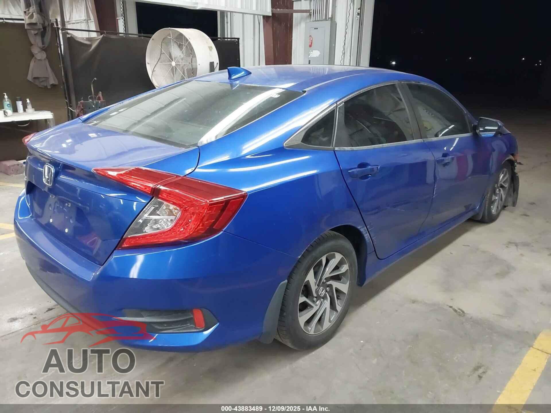 HONDA CIVIC 2017 - 19XFC2F78HE080345