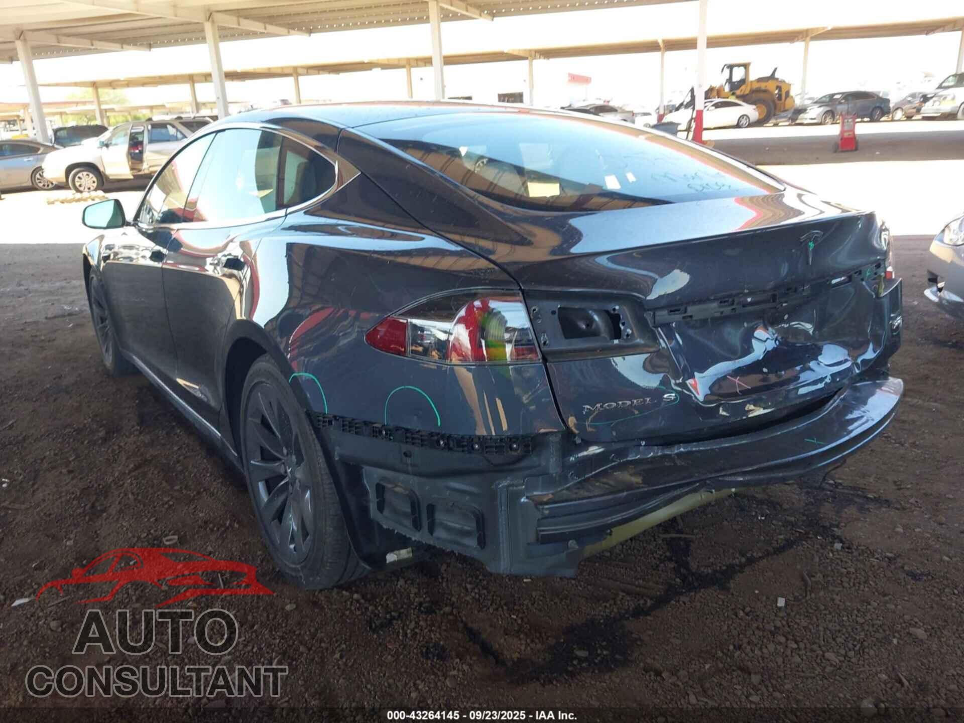 TESLA MODEL S 2018 - 5YJSA1E23JF276455