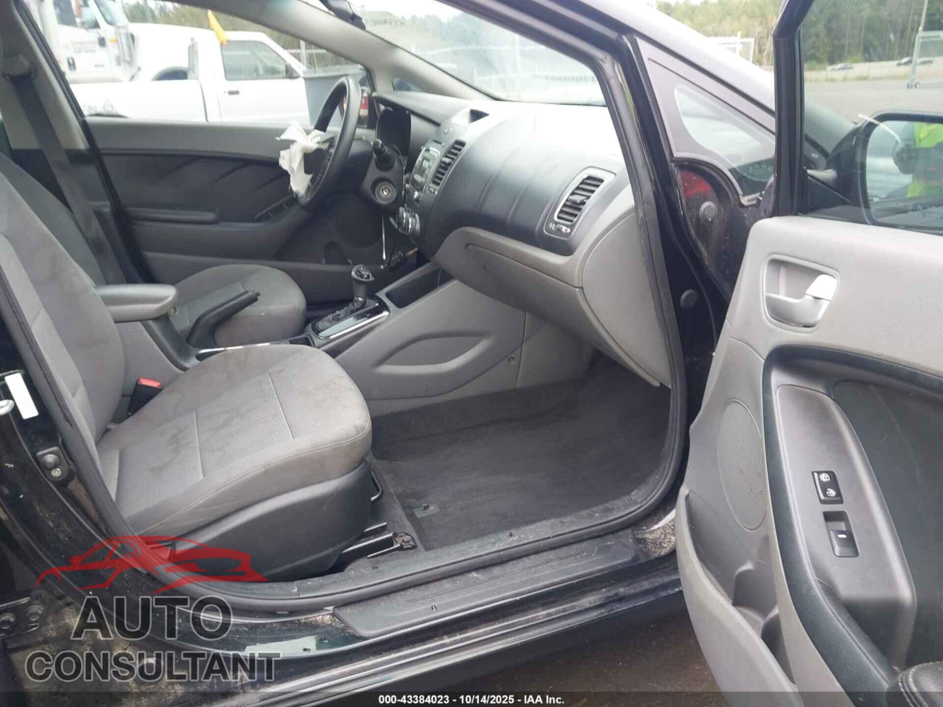 KIA FORTE 2017 - 3KPFK4A71HE101302
