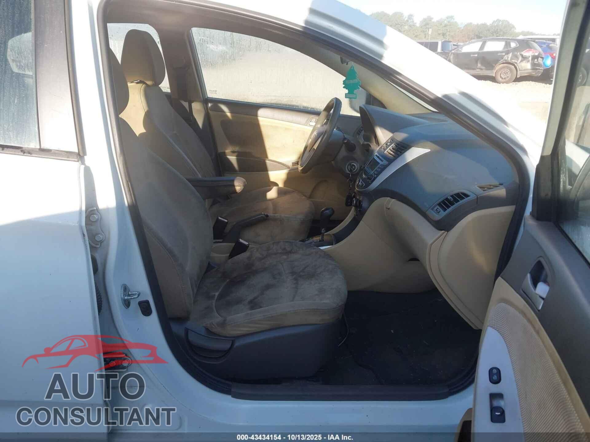 HYUNDAI ACCENT 2013 - KMHCT4AE3DU290072