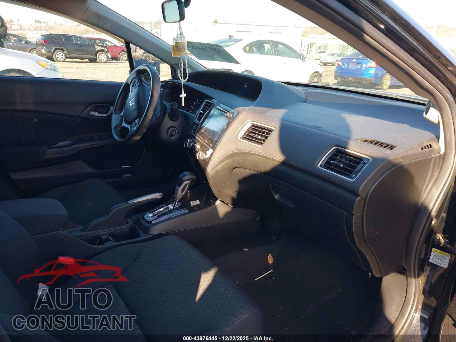 HONDA CIVIC 2015 - 19XFB2F79FE055924