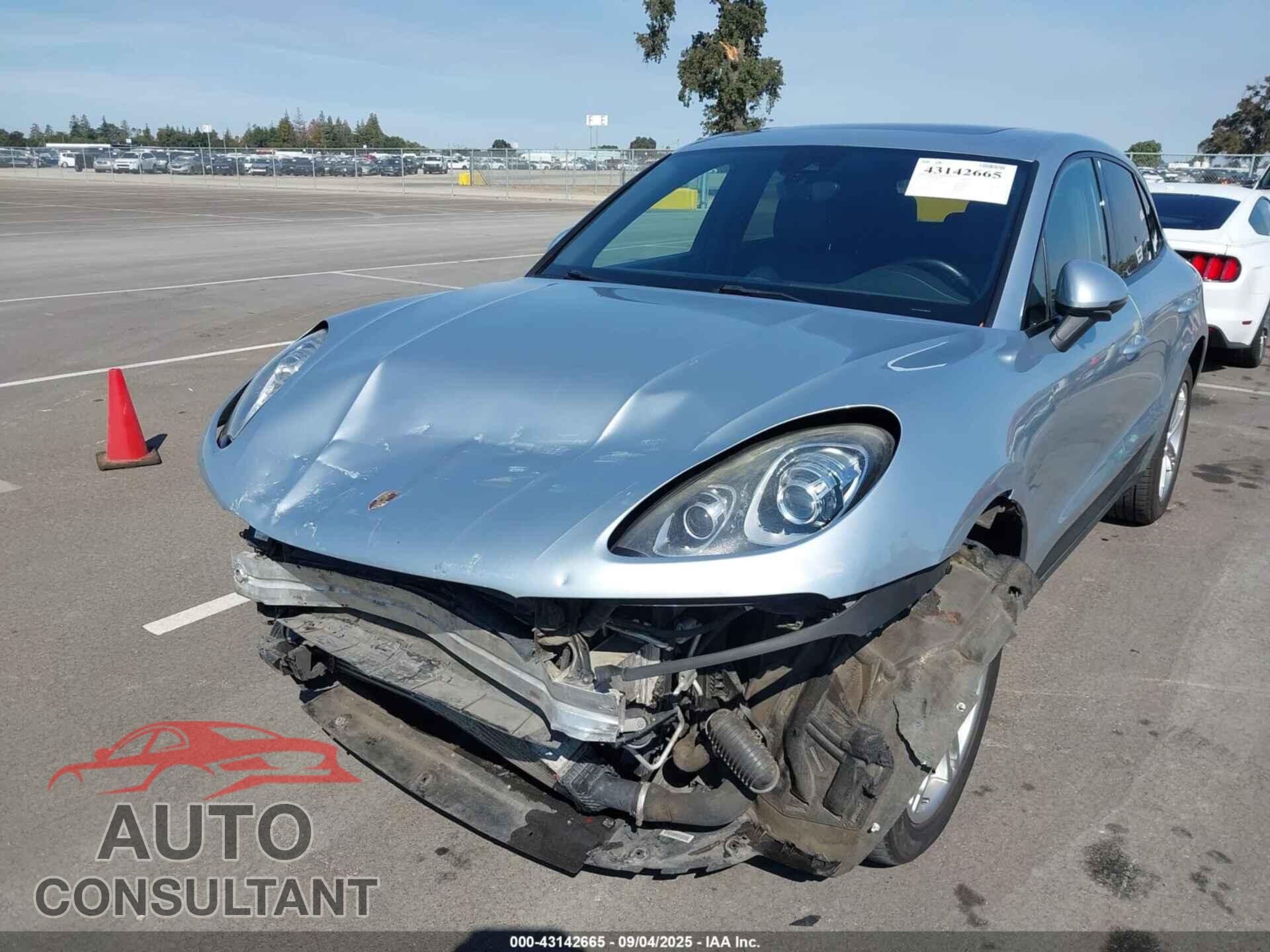 PORSCHE MACAN 2017 - WP1AA2A54HLB02143