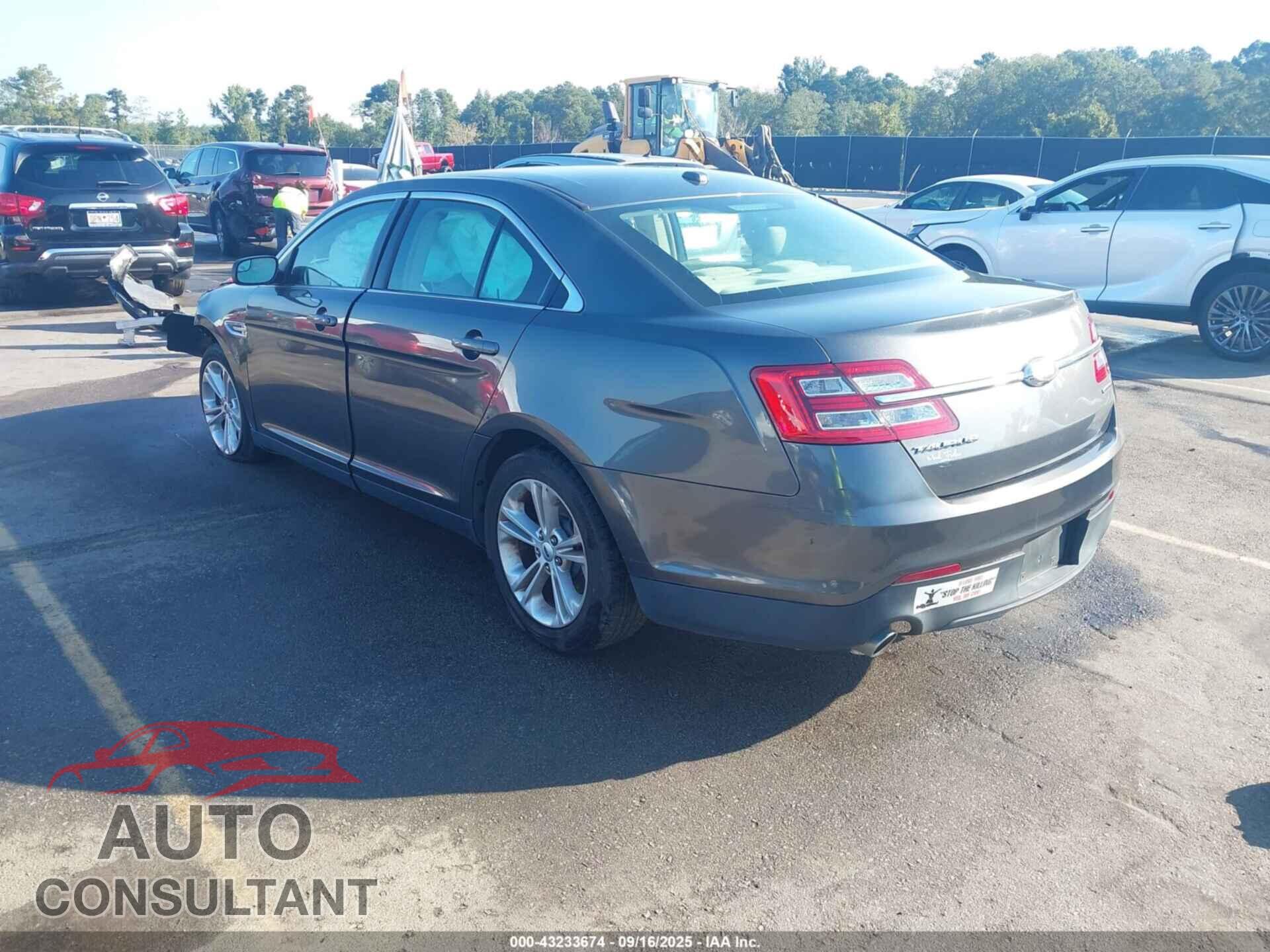 FORD TAURUS 2017 - 1FAHP2D83HG121771