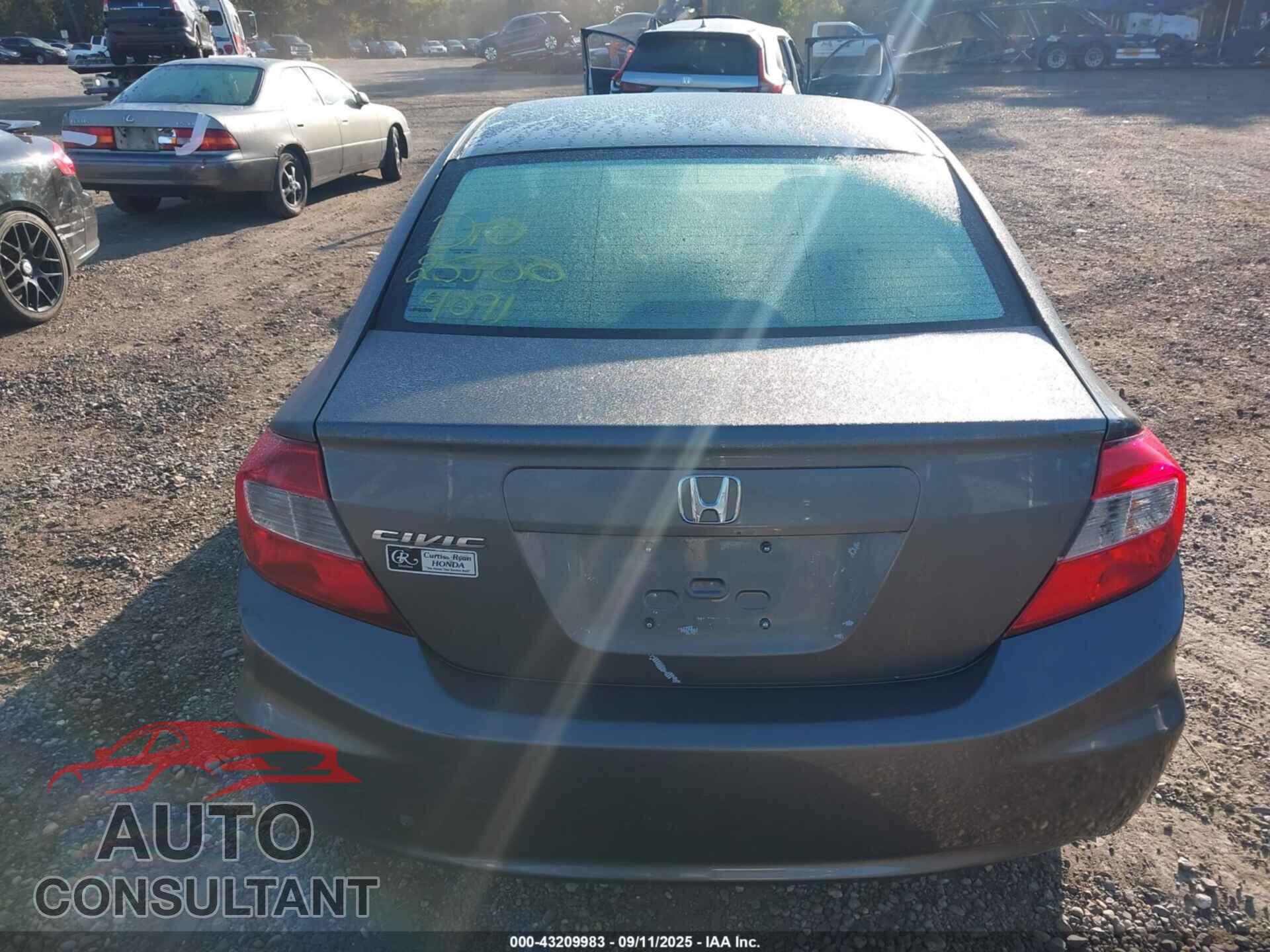 HONDA CIVIC 2012 - 2HGFB2F90CH520044