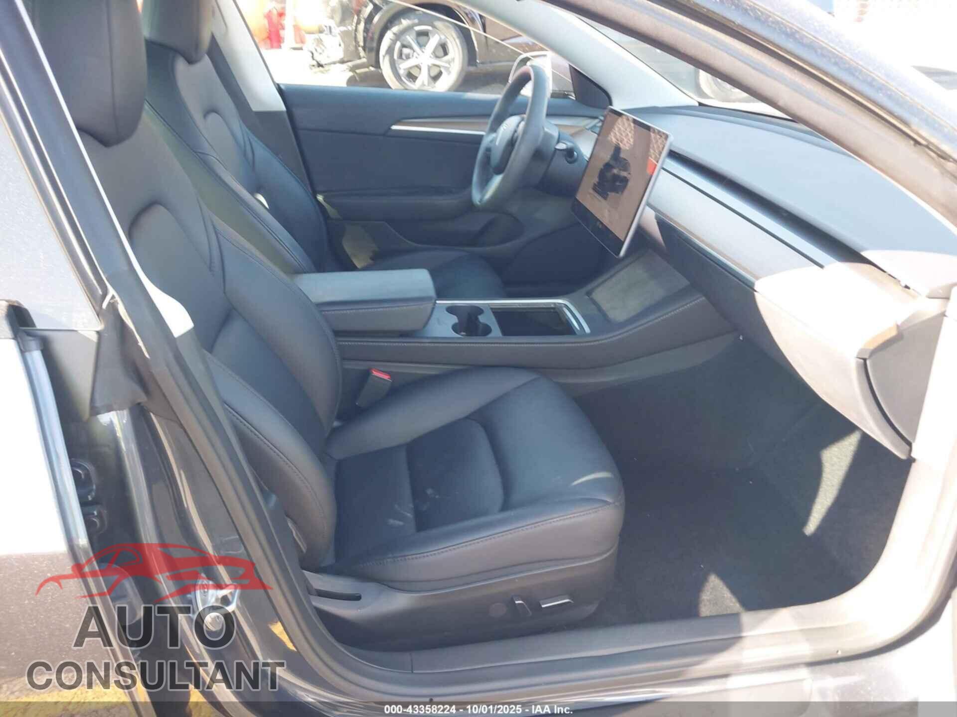 TESLA MODEL 3 2023 - 5YJ3E1EA3PF707675