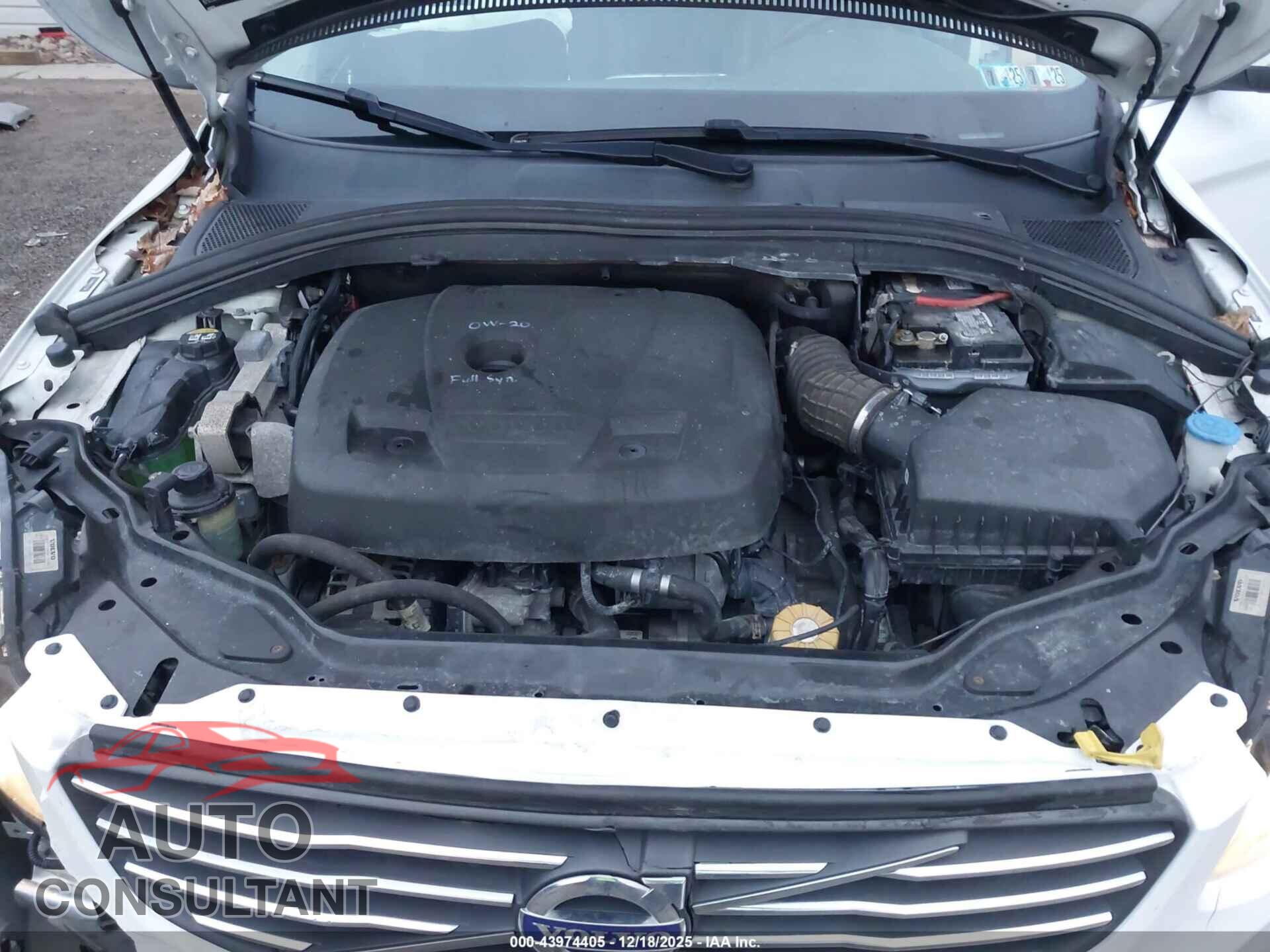 VOLVO XC60 2017 - YV449MRUXH2017356