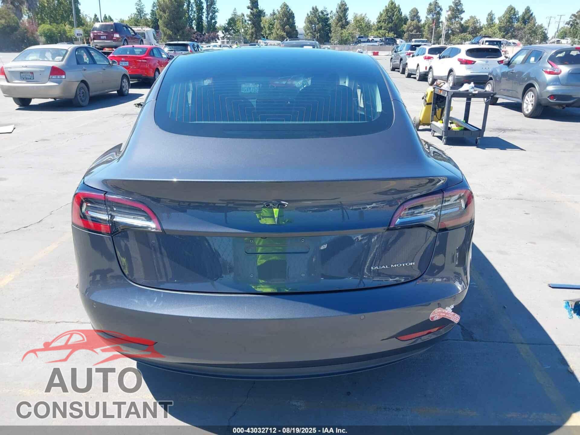 TESLA MODEL 3 2018 - 5YJ3E1EB8JF113048