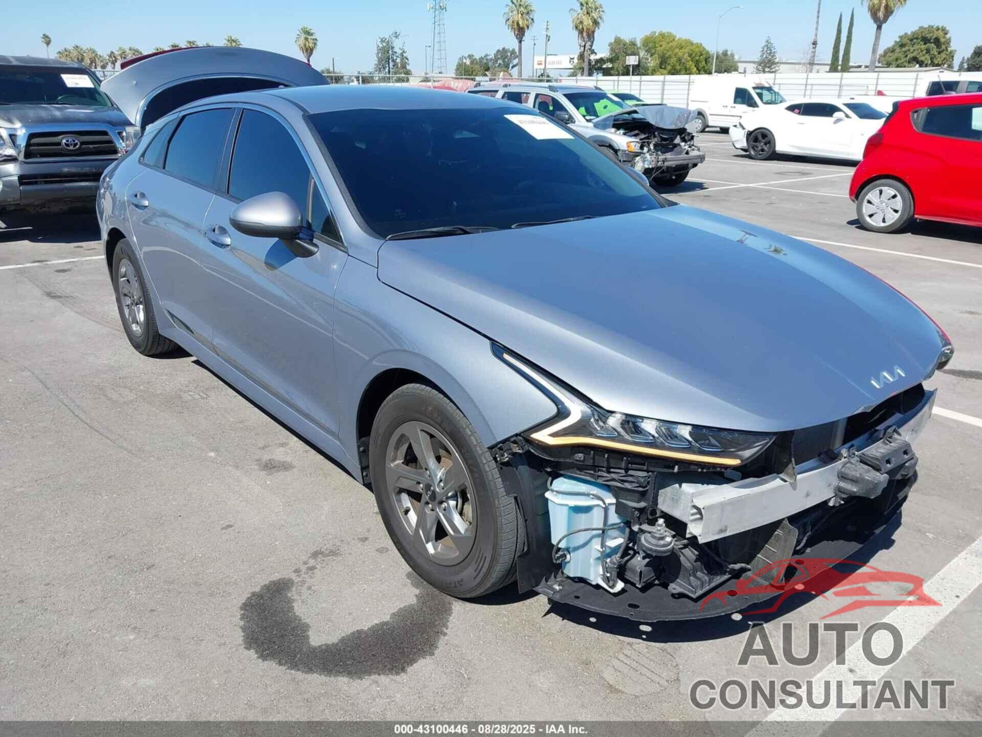 KIA K5 2022 - 5XXG14J21NG152054