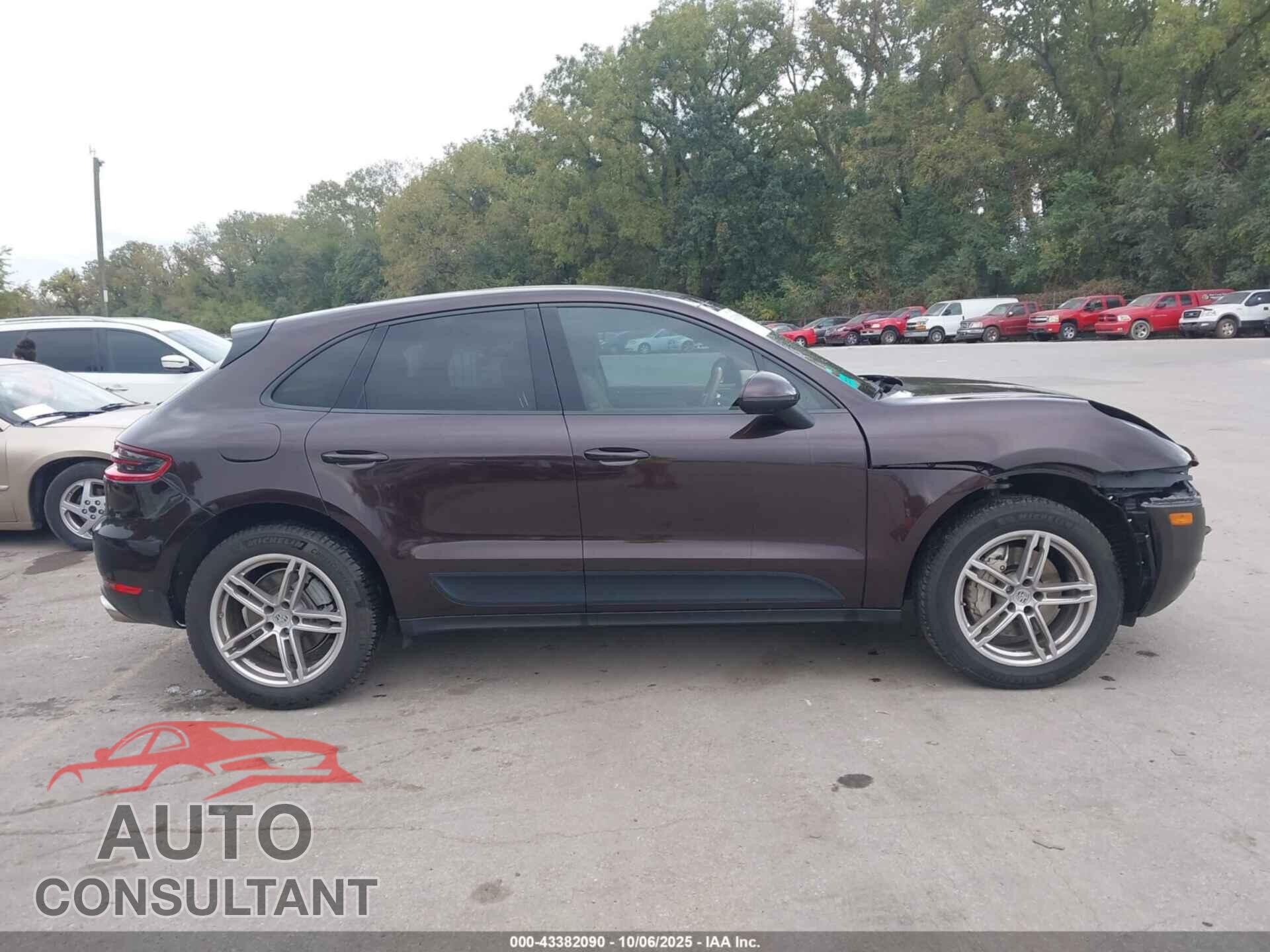 PORSCHE MACAN 2015 - WP1AB2A57FLB61696