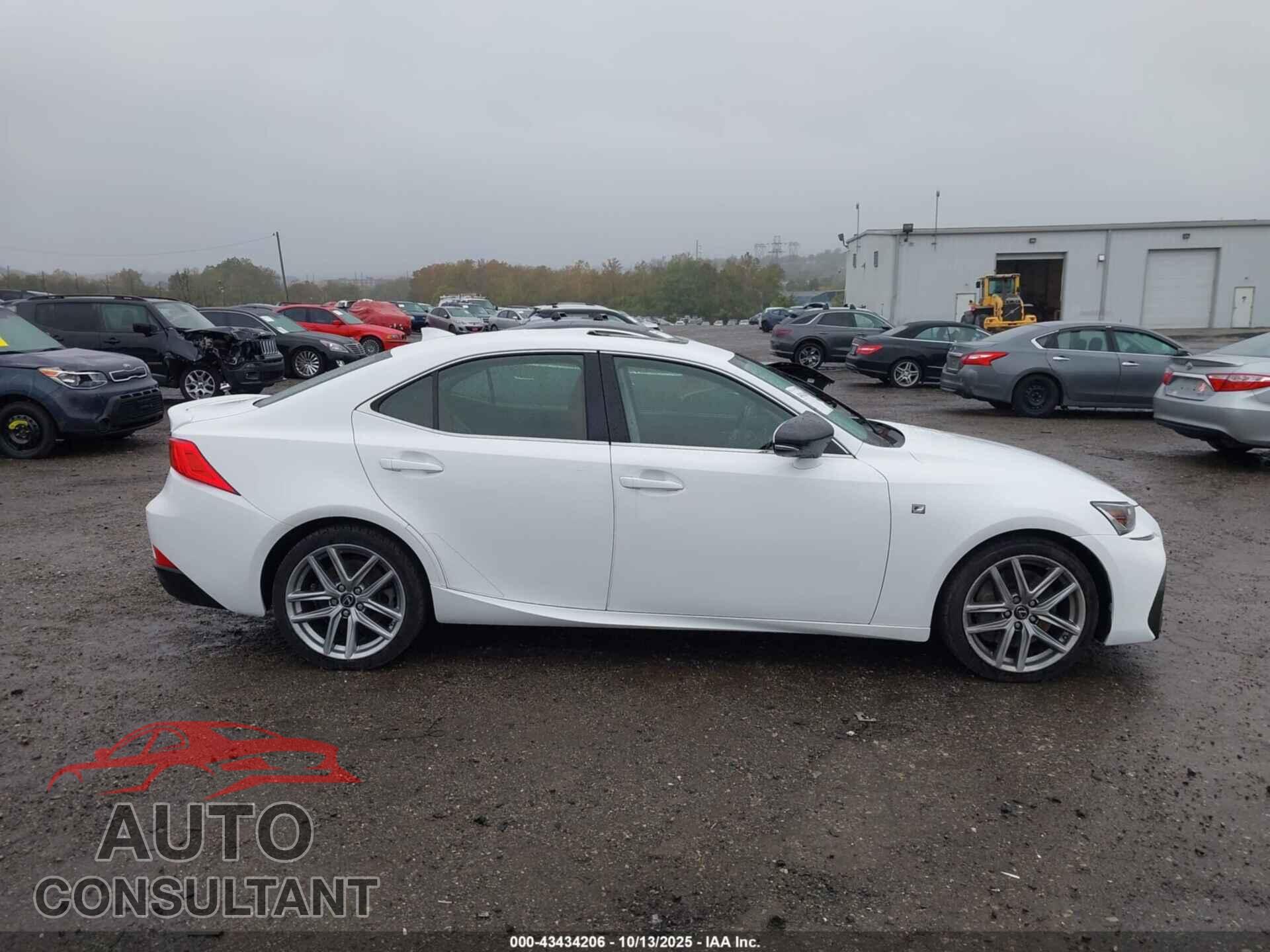 LEXUS IS 300 2017 - JTHCM1D27H5020410