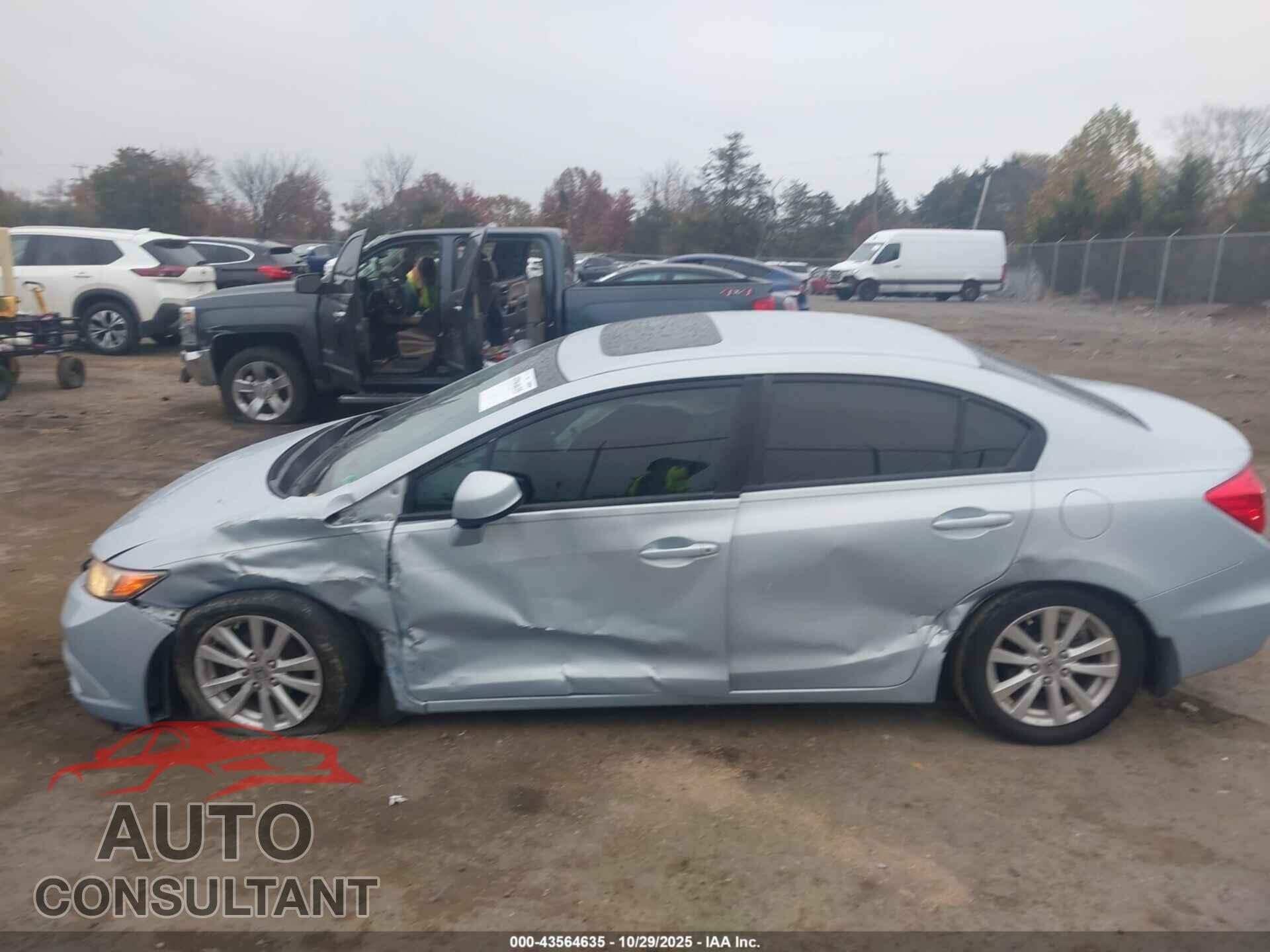 HONDA CIVIC 2012 - 2HGFB2F96CH517830