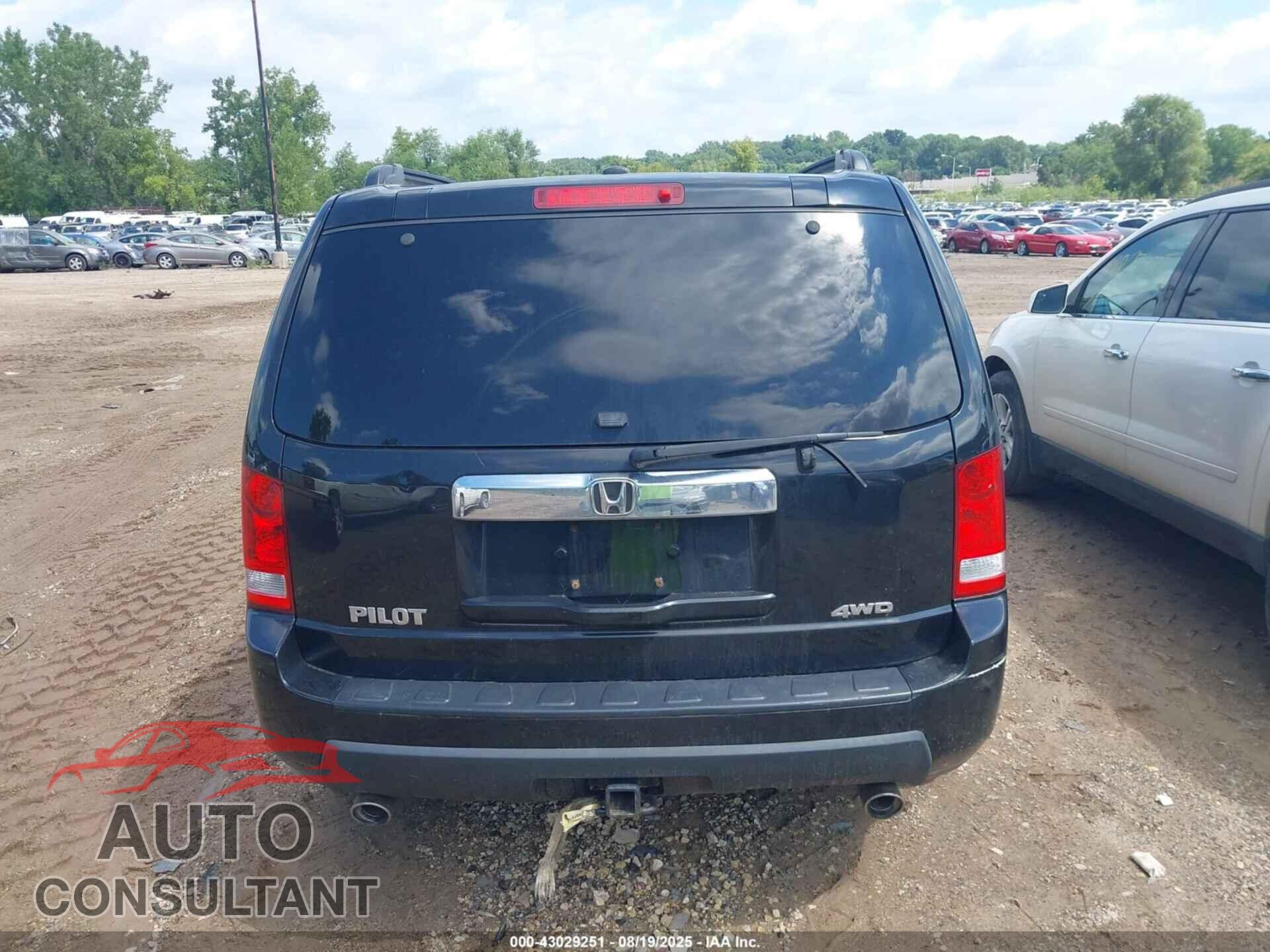 HONDA PILOT 2011 - 5FNYF4H46BB057923
