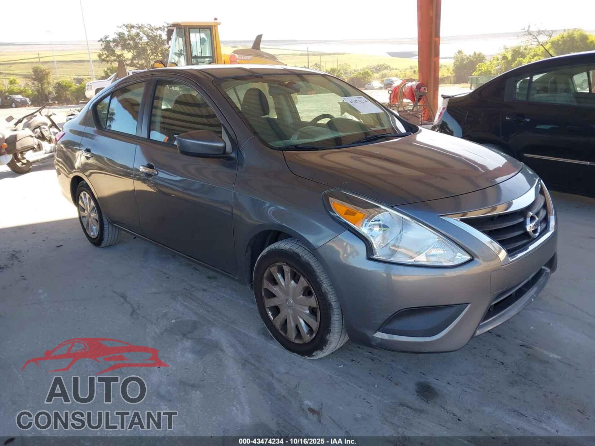 NISSAN VERSA 2017 - 3N1CN7AP3HL813174