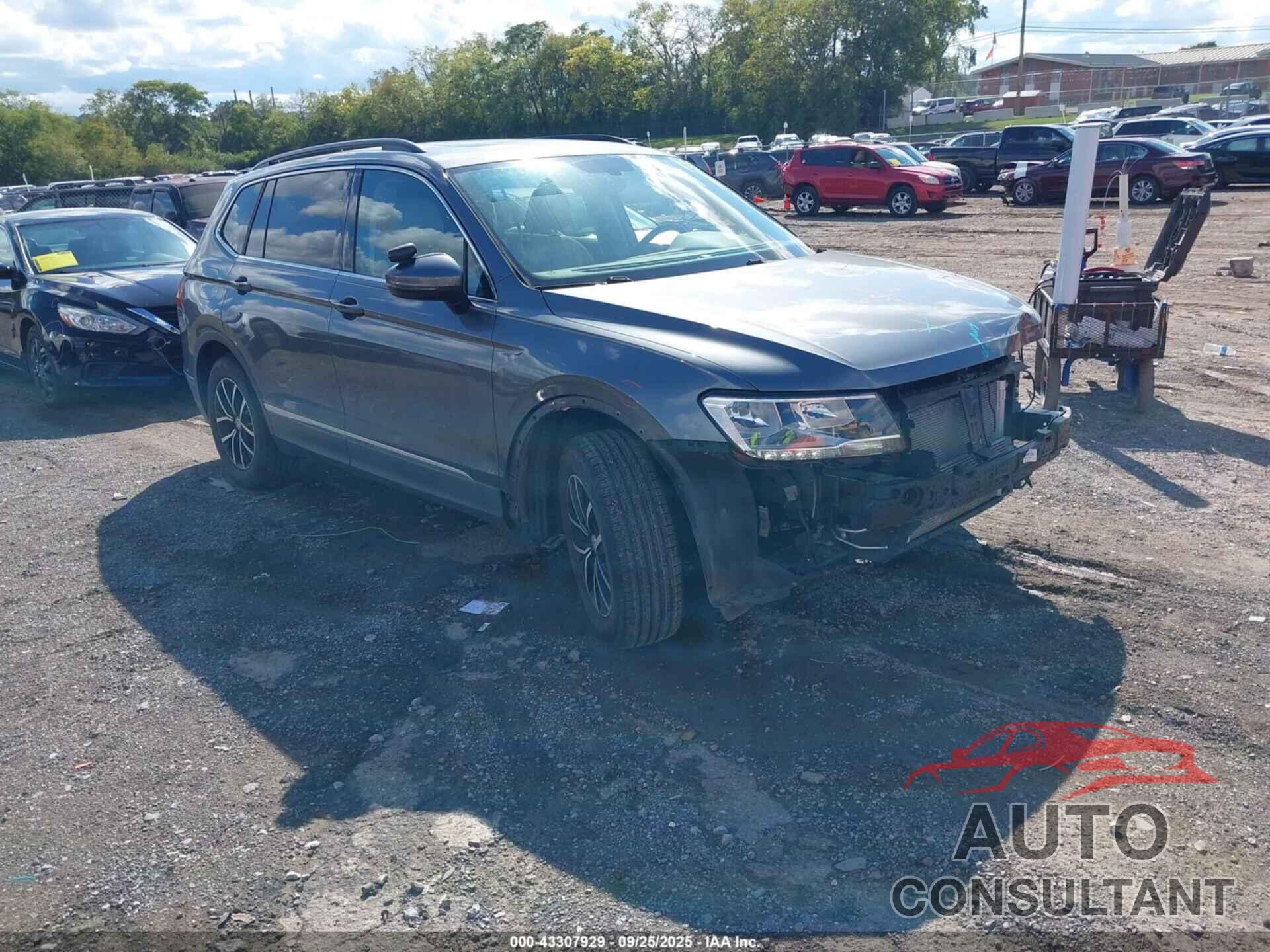 VOLKSWAGEN TIGUAN 2021 - 3VV3B7AX2MM145993