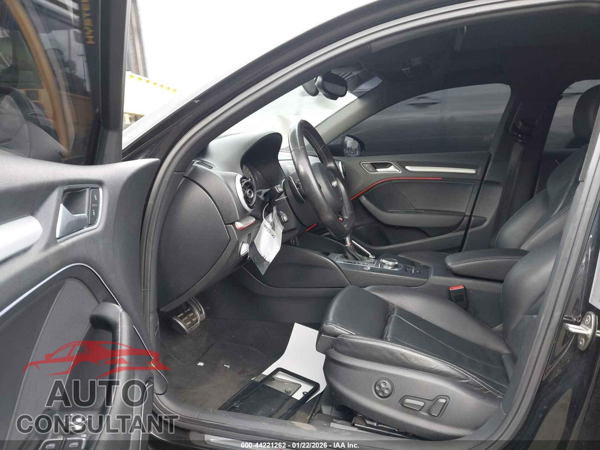 AUDI S3 2015 - WAUFFGFF8F1083867