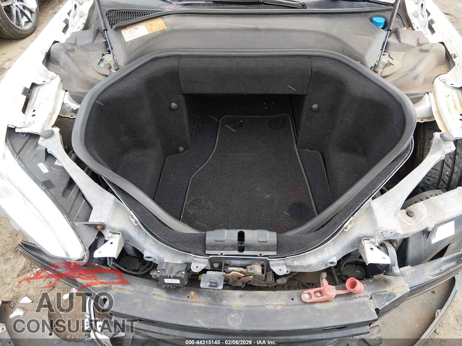 TESLA MODEL S 2013 - 5YJSA1DP5DFP16287