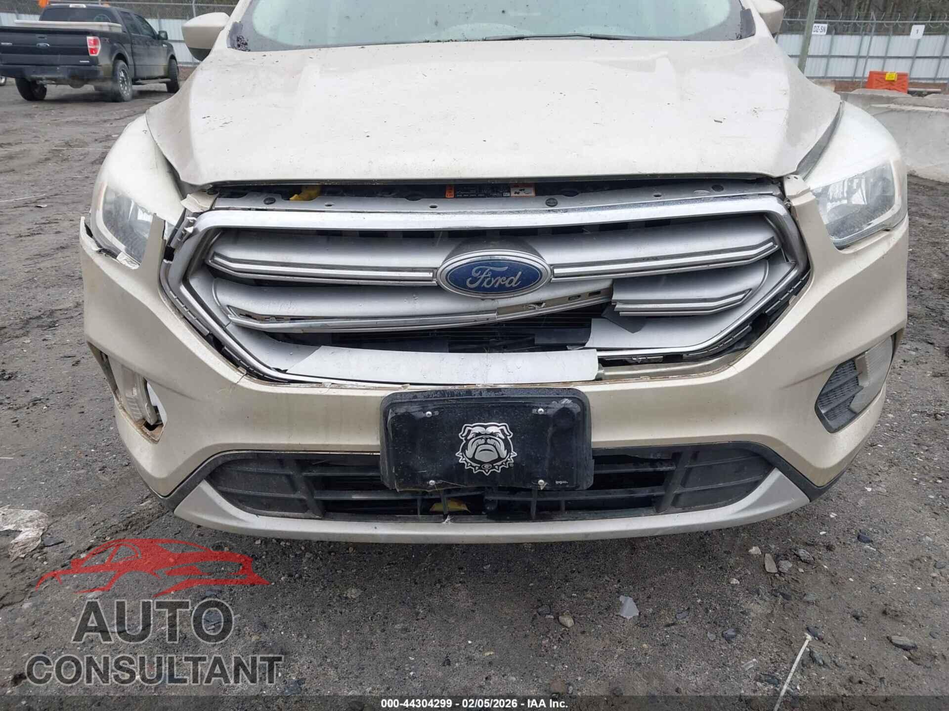 FORD ESCAPE 2017 - 1FMCU9GD2HUD37283