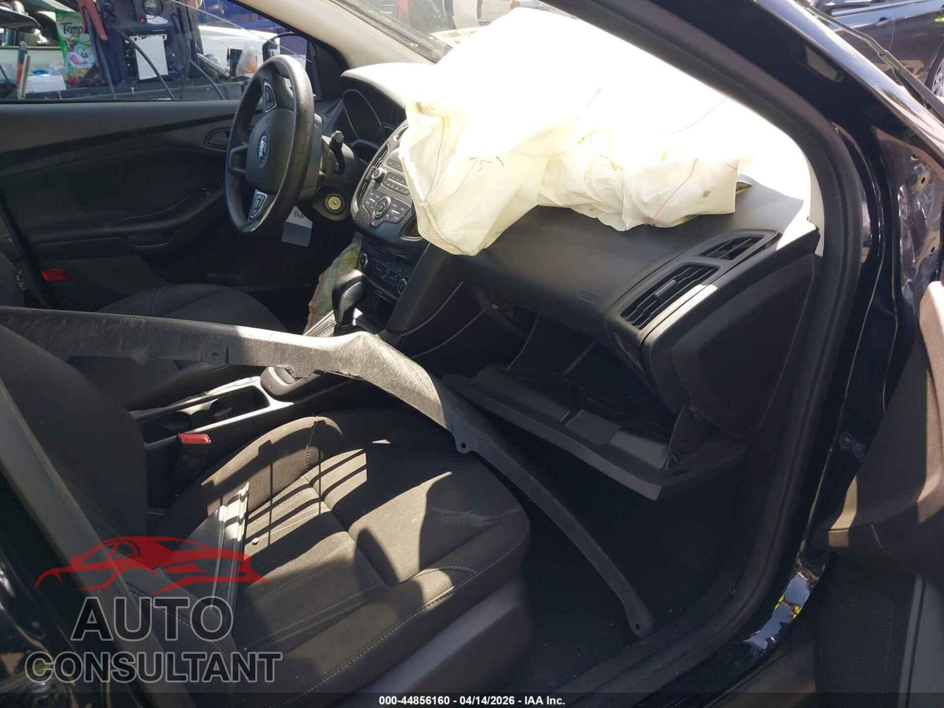 FORD FOCUS 2016 - 1FADP3E23GL310389