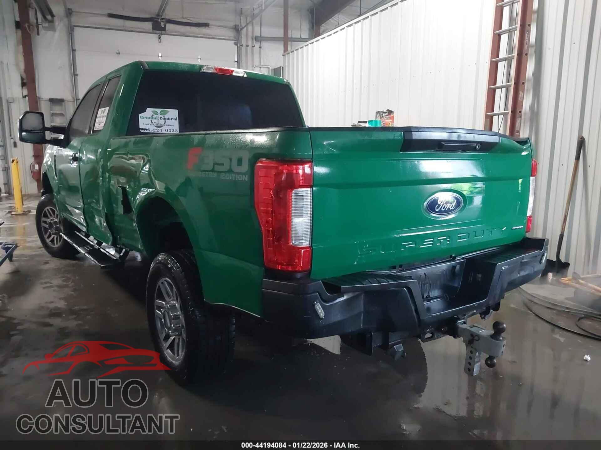 FORD F-350 2017 - 1FT8X3B6XHEF01686