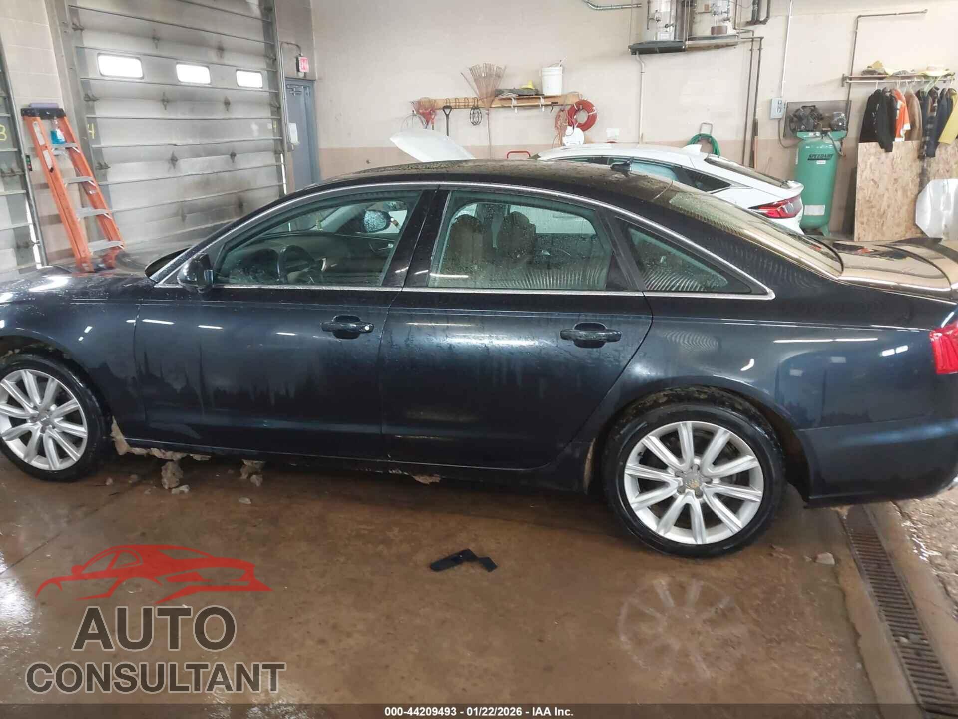 AUDI A6 2013 - WAUGFAFC2DN024004