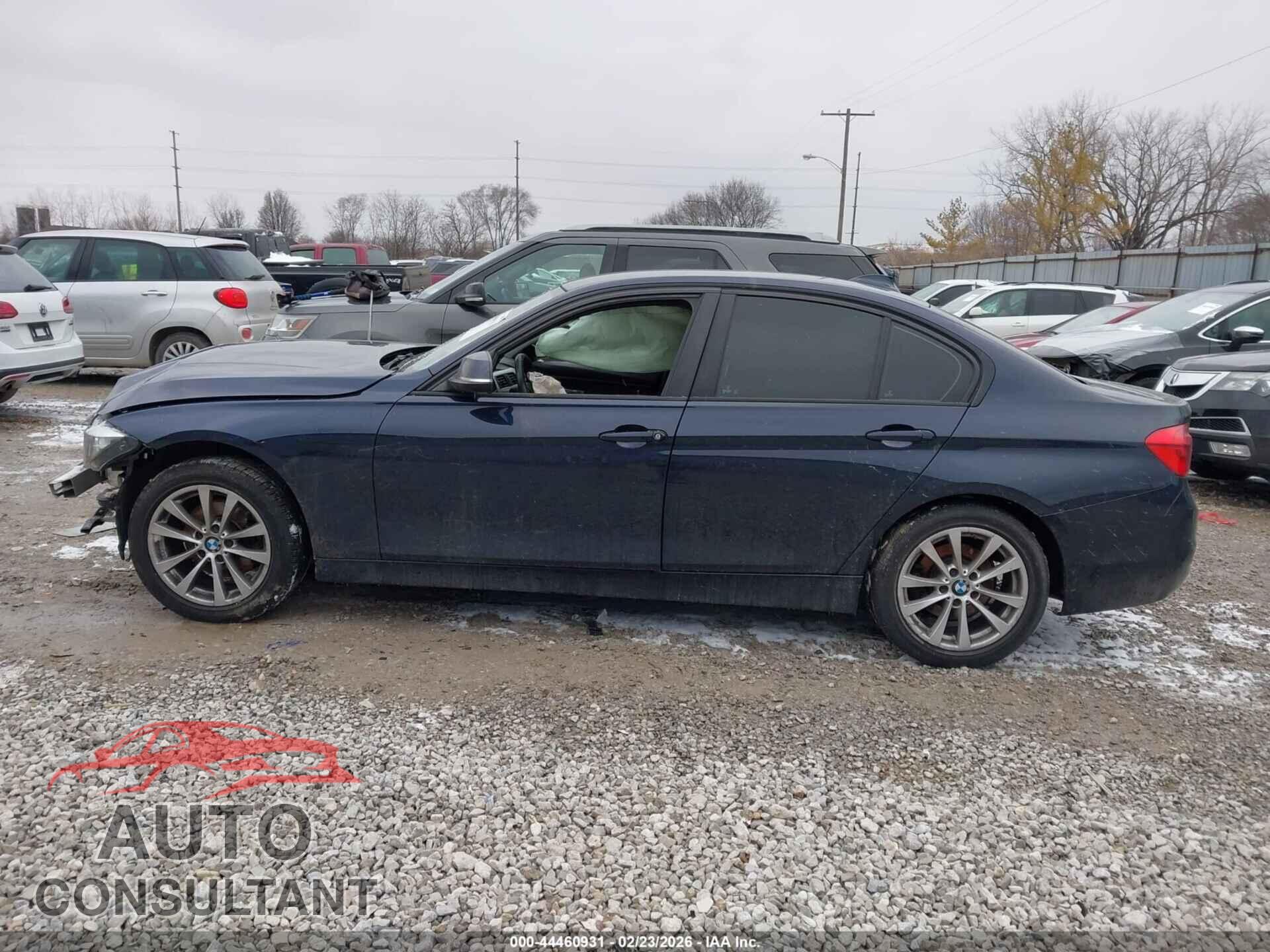 BMW 320I 2016 - WBA8E1G53GNU12287