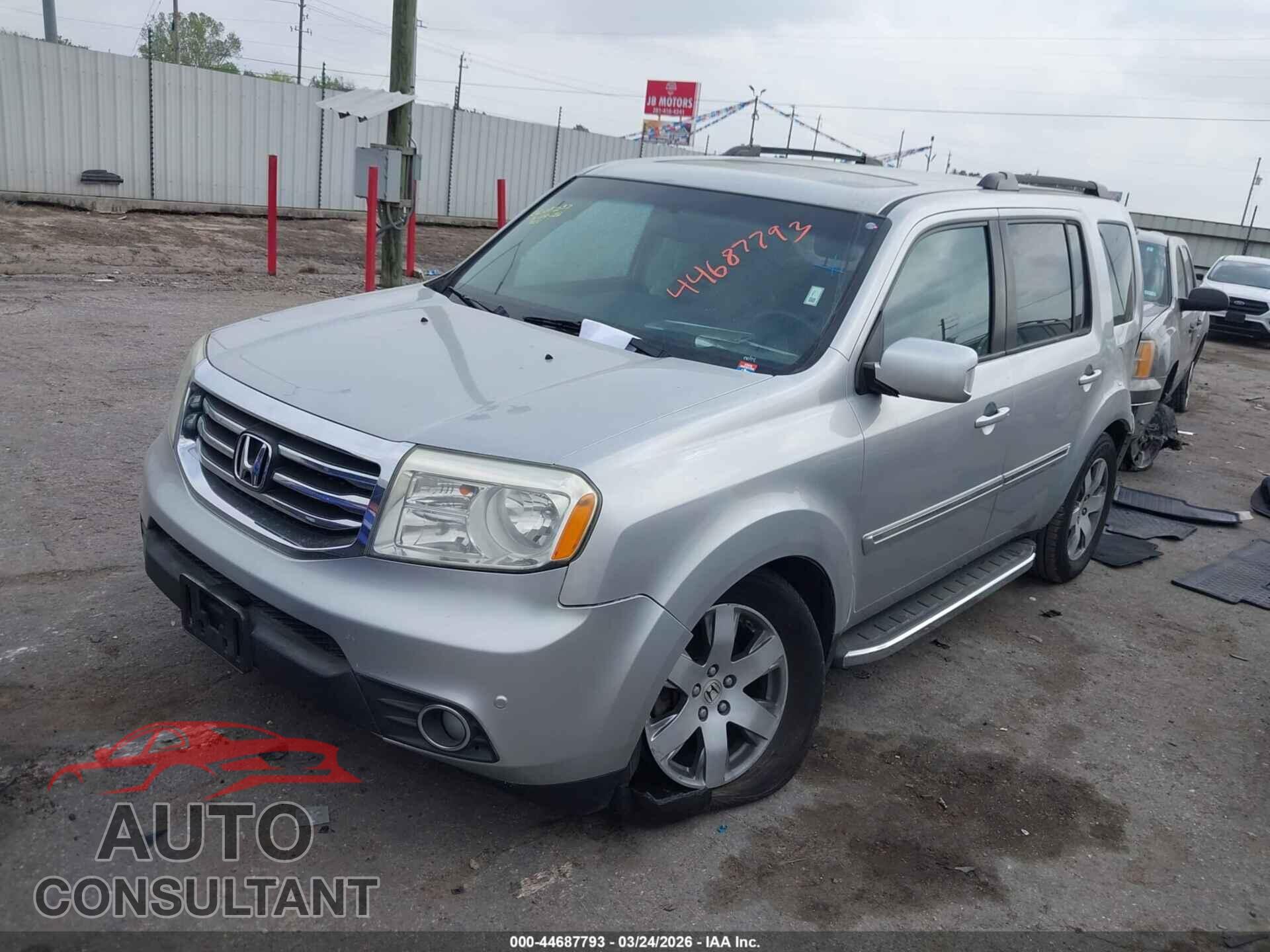 HONDA PILOT 2015 - 5FNYF3H98FB008430