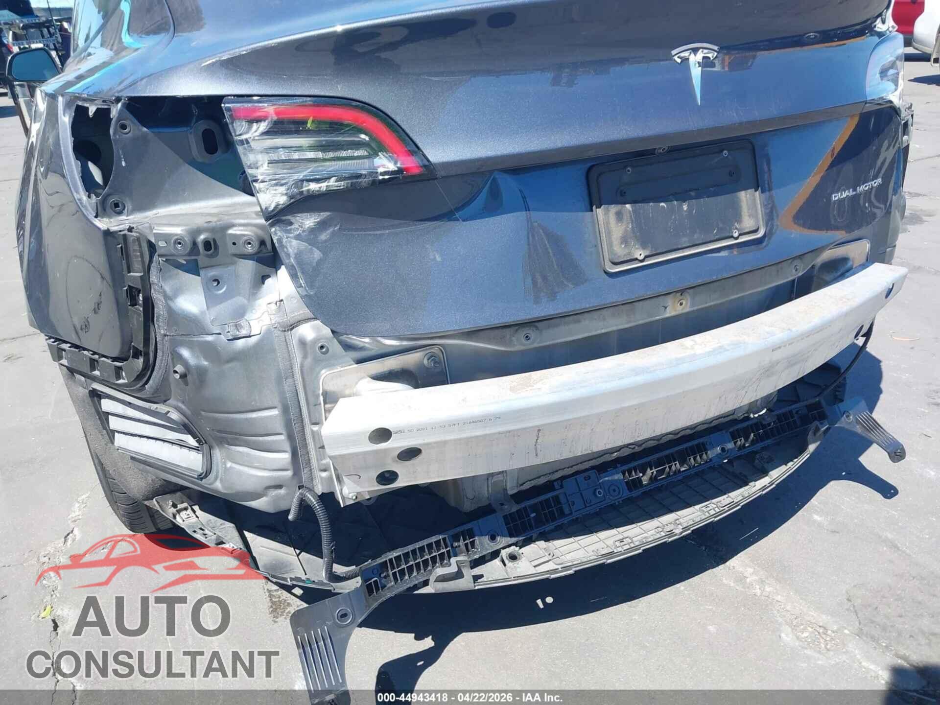 TESLA MODEL 3 2021 - 5YJ3E1EB2MF936689