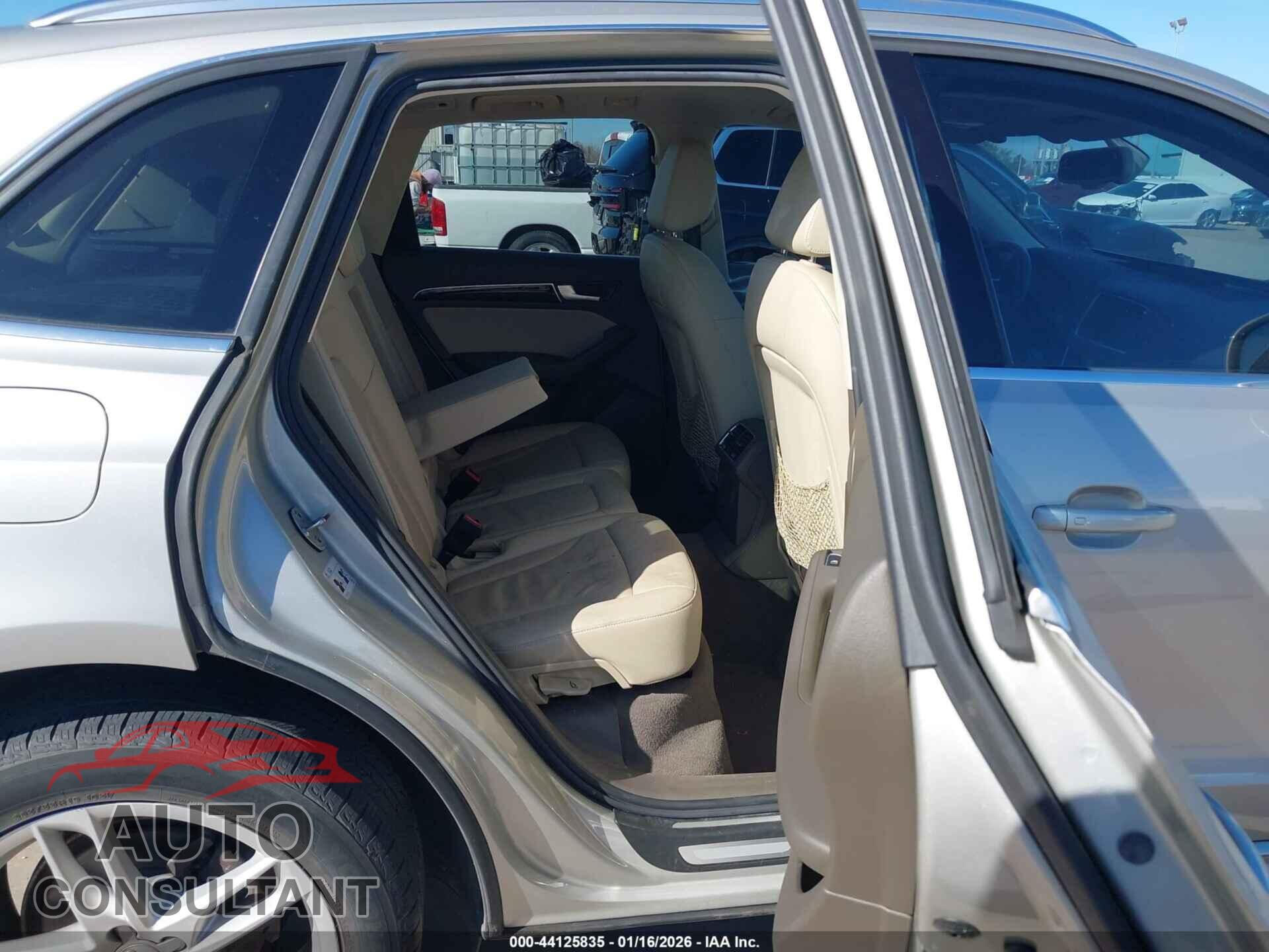 AUDI Q5 2013 - WA1LFAFP2DA074715