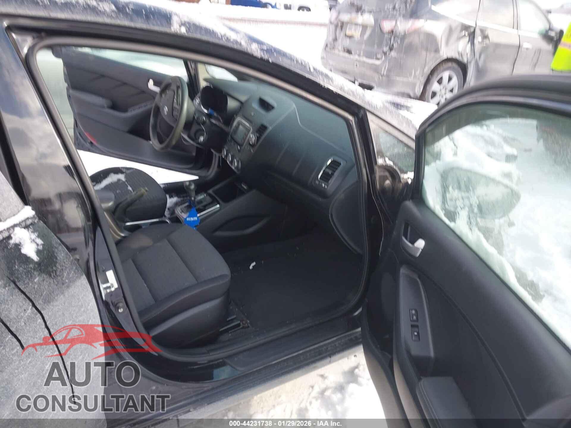 KIA FORTE 2017 - 3KPFL4A76HE080458