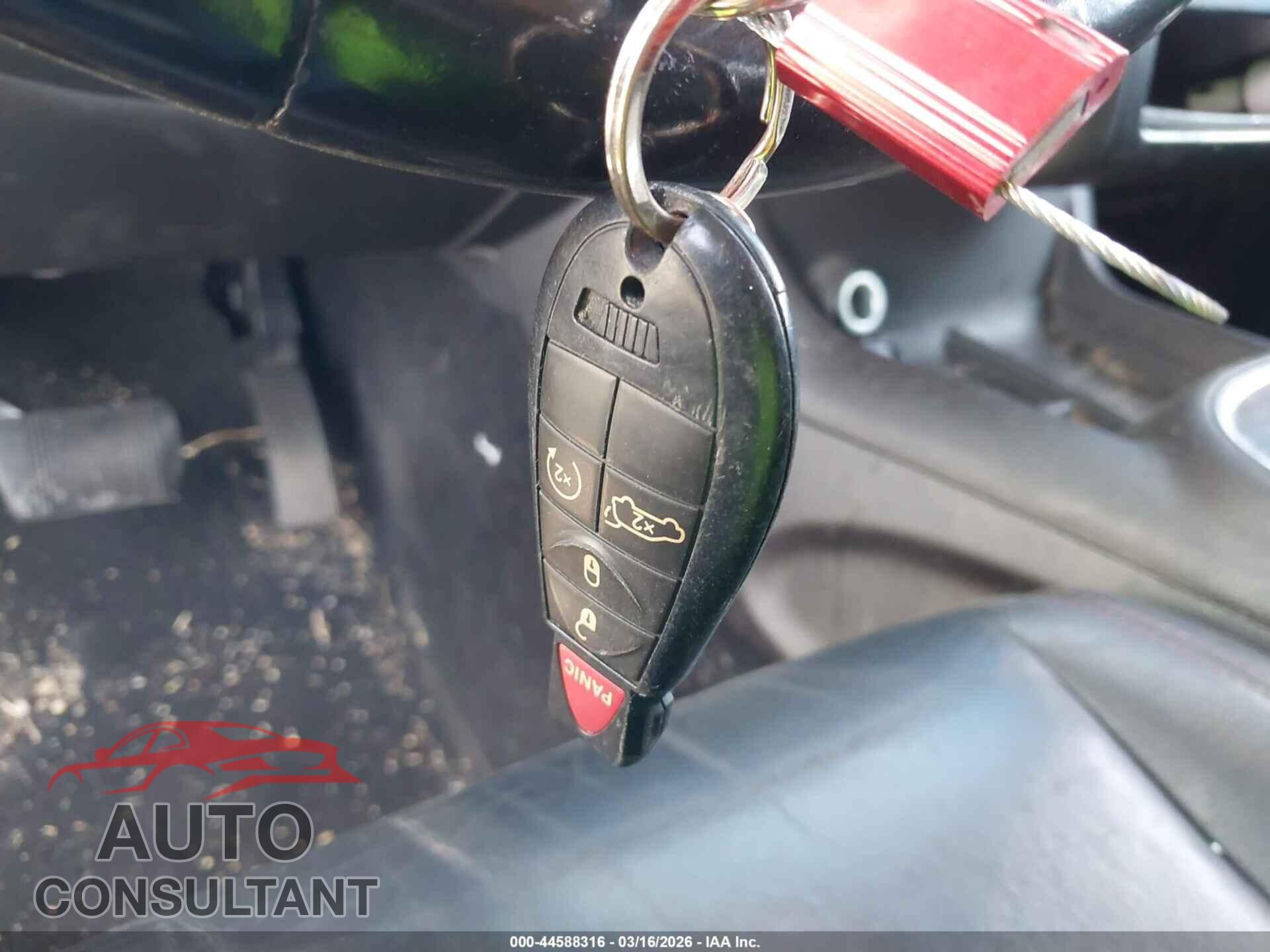 DODGE DURANGO 2013 - 1C4SDJCT4DC561802