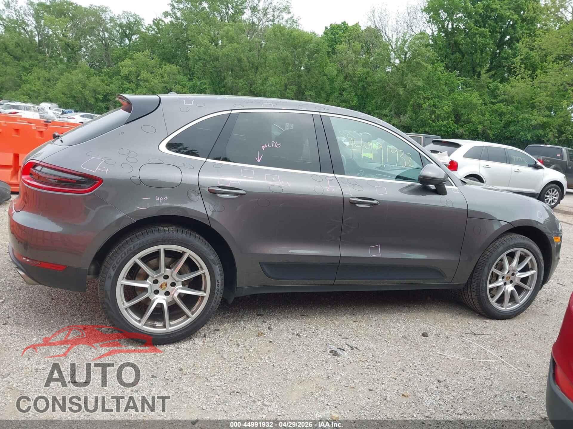 PORSCHE MACAN 2016 - WP1AB2A56GLB42817