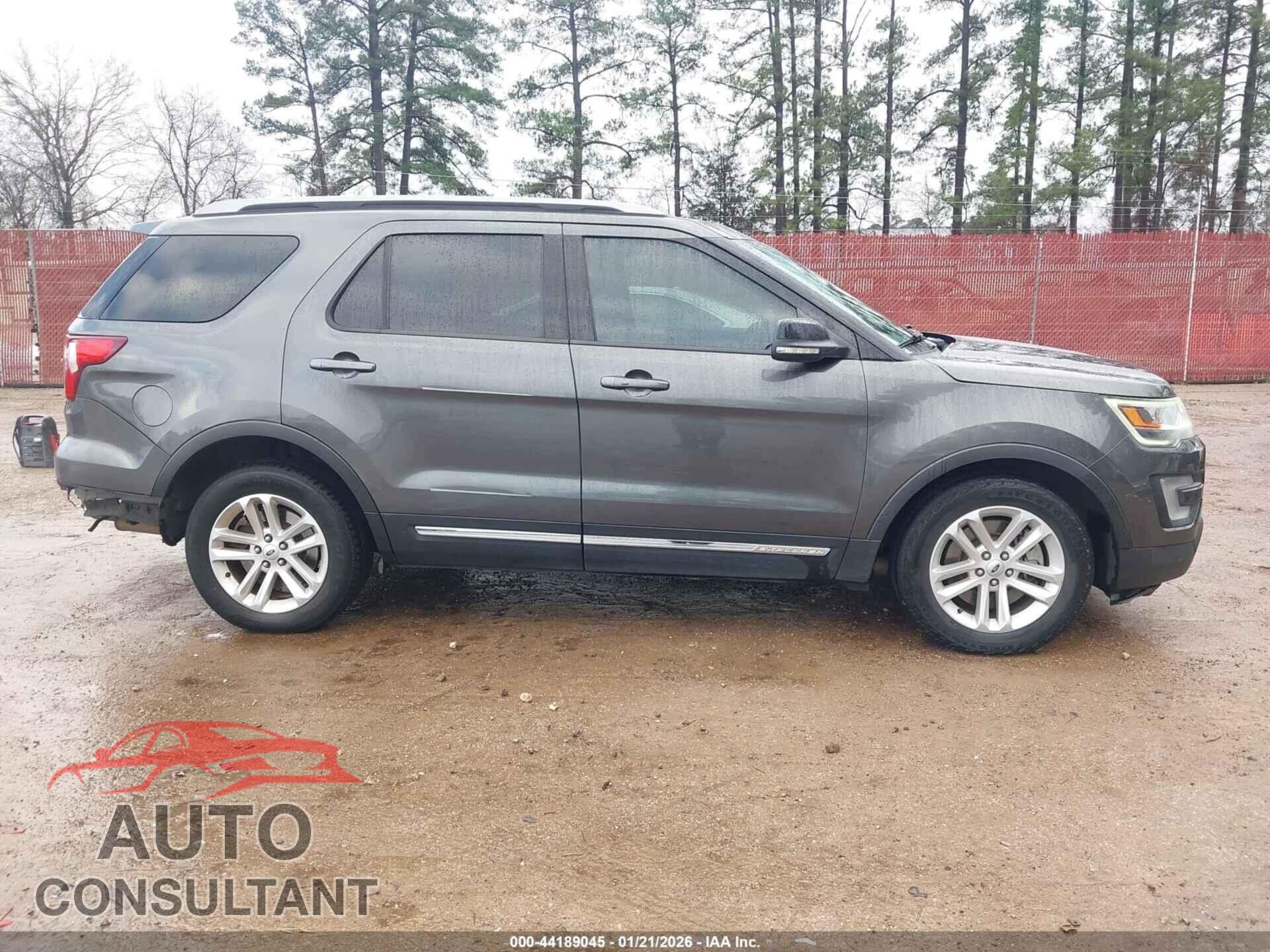 FORD EXPLORER 2017 - 1FM5K7D88HGB21110