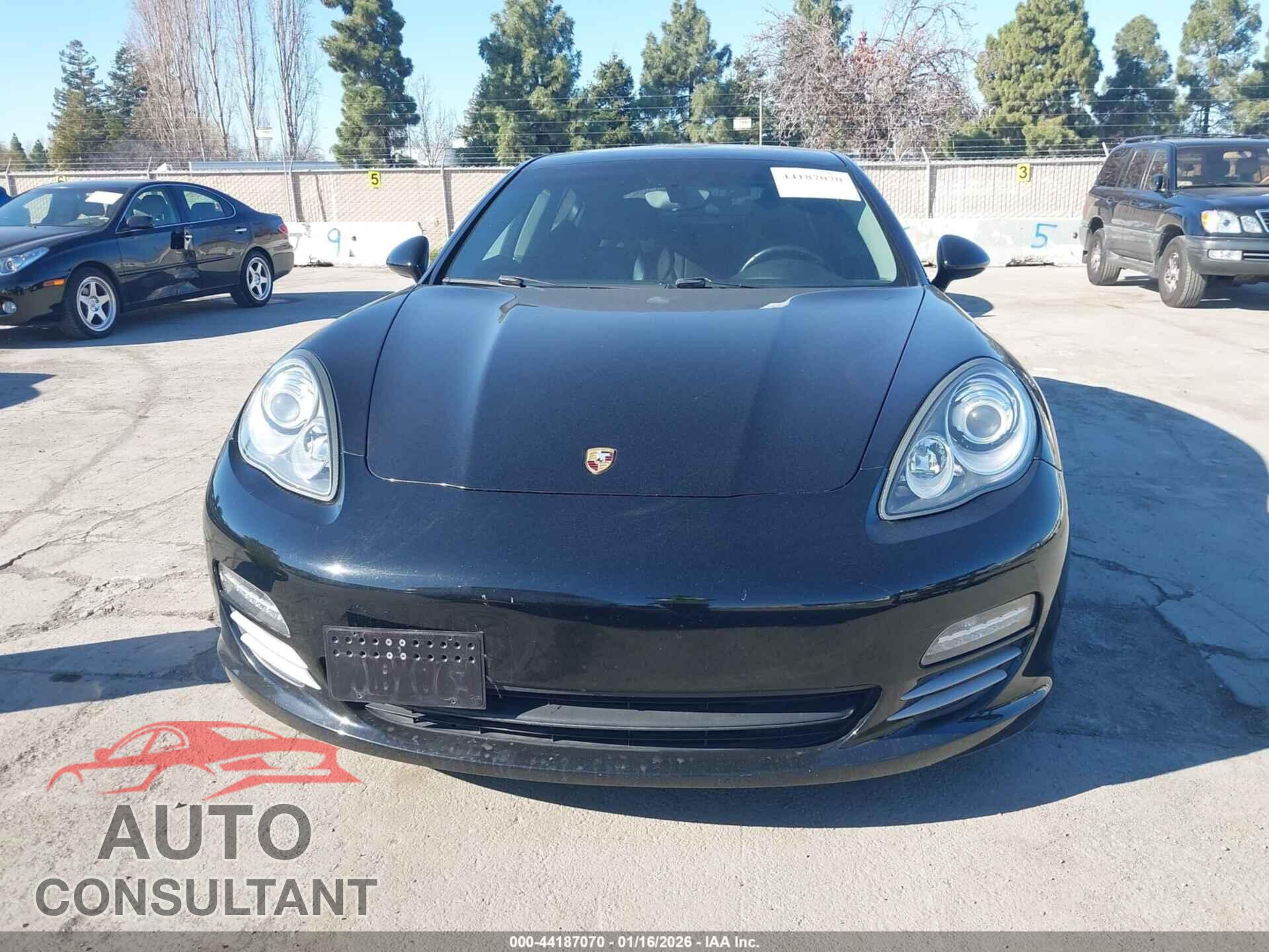 PORSCHE PANAMERA 2011 - WP0AA2A73BL011584