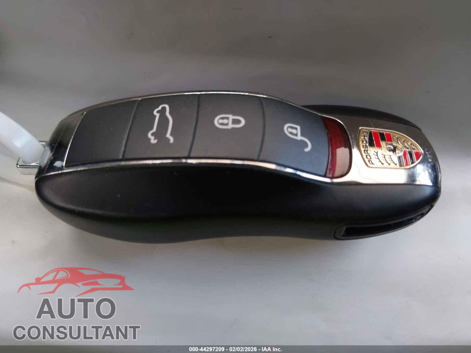 PORSCHE MACAN 2018 - WP1AA2A55JLB05882