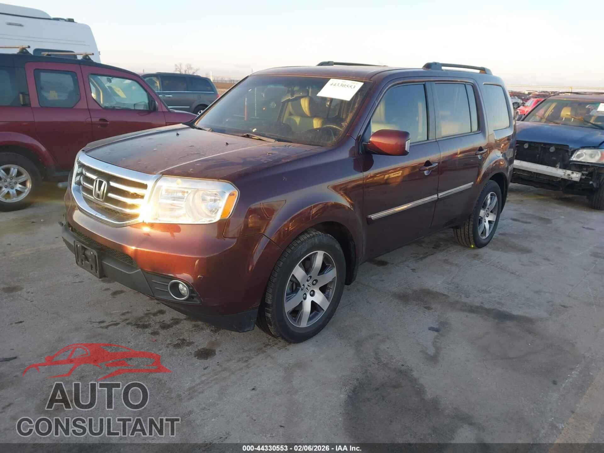 HONDA PILOT 2015 - 5FNYF4H90FB007763