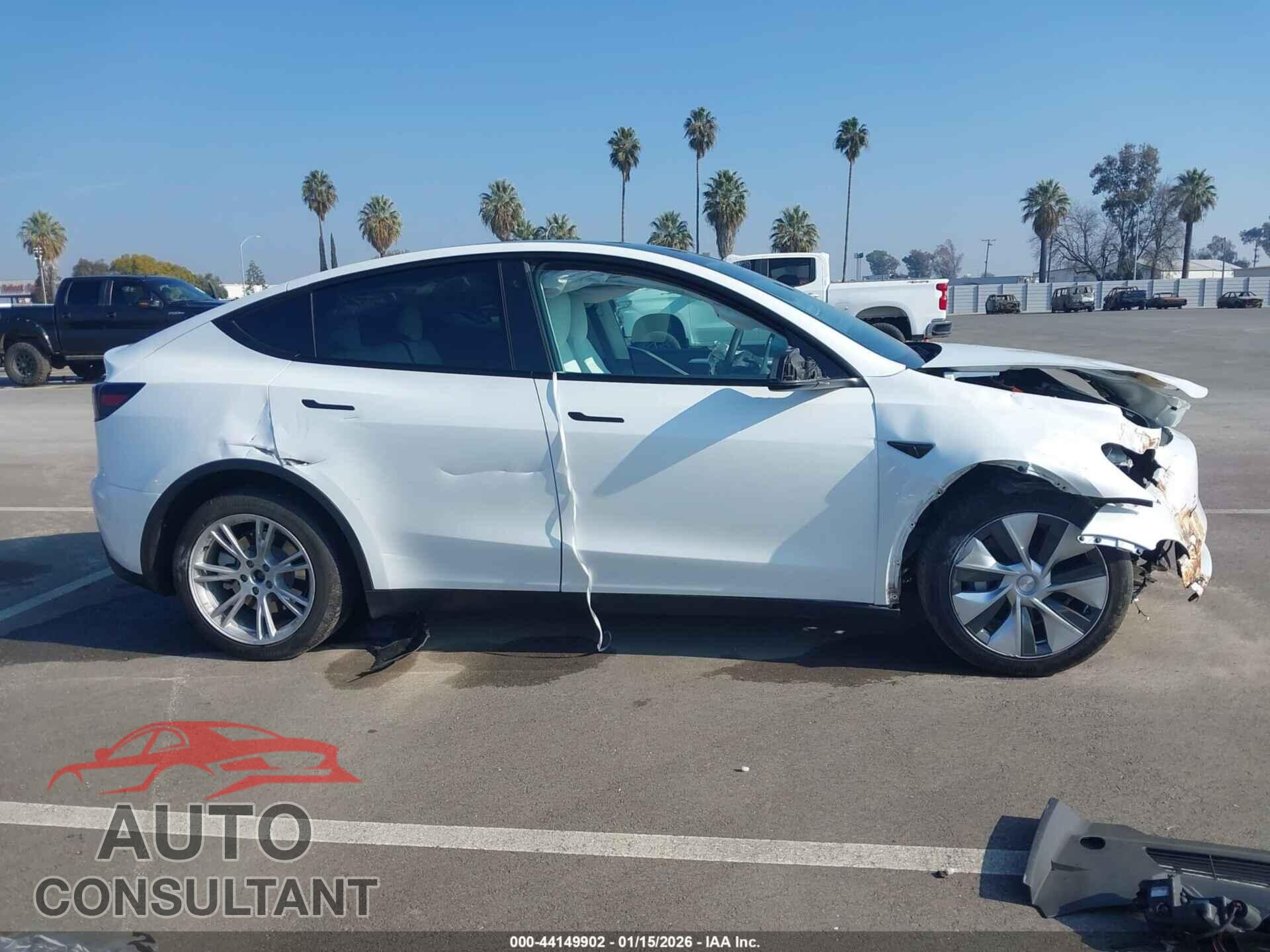 TESLA MODEL Y 2023 - 7SAYGDEE7PF620675